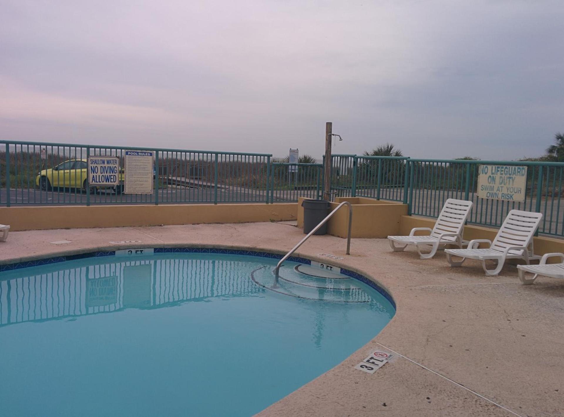 Sea Dunes Oceanfront photo 9