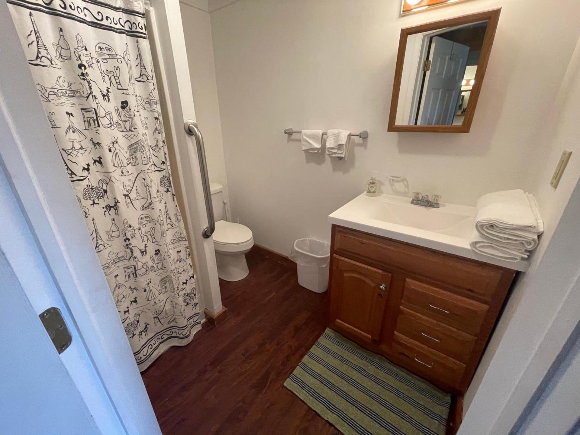 Skaneateles Inn on 20 photo 20