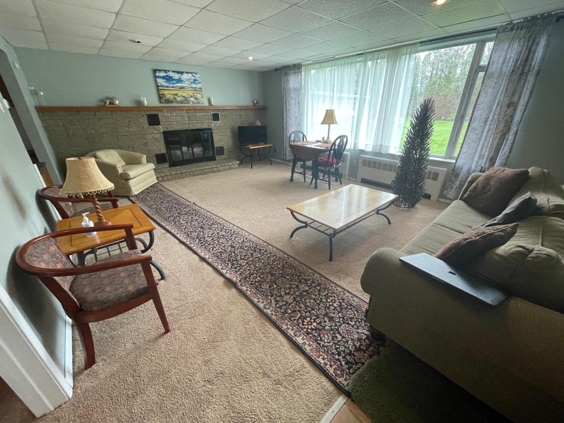Skaneateles Inn on 20 photo 19