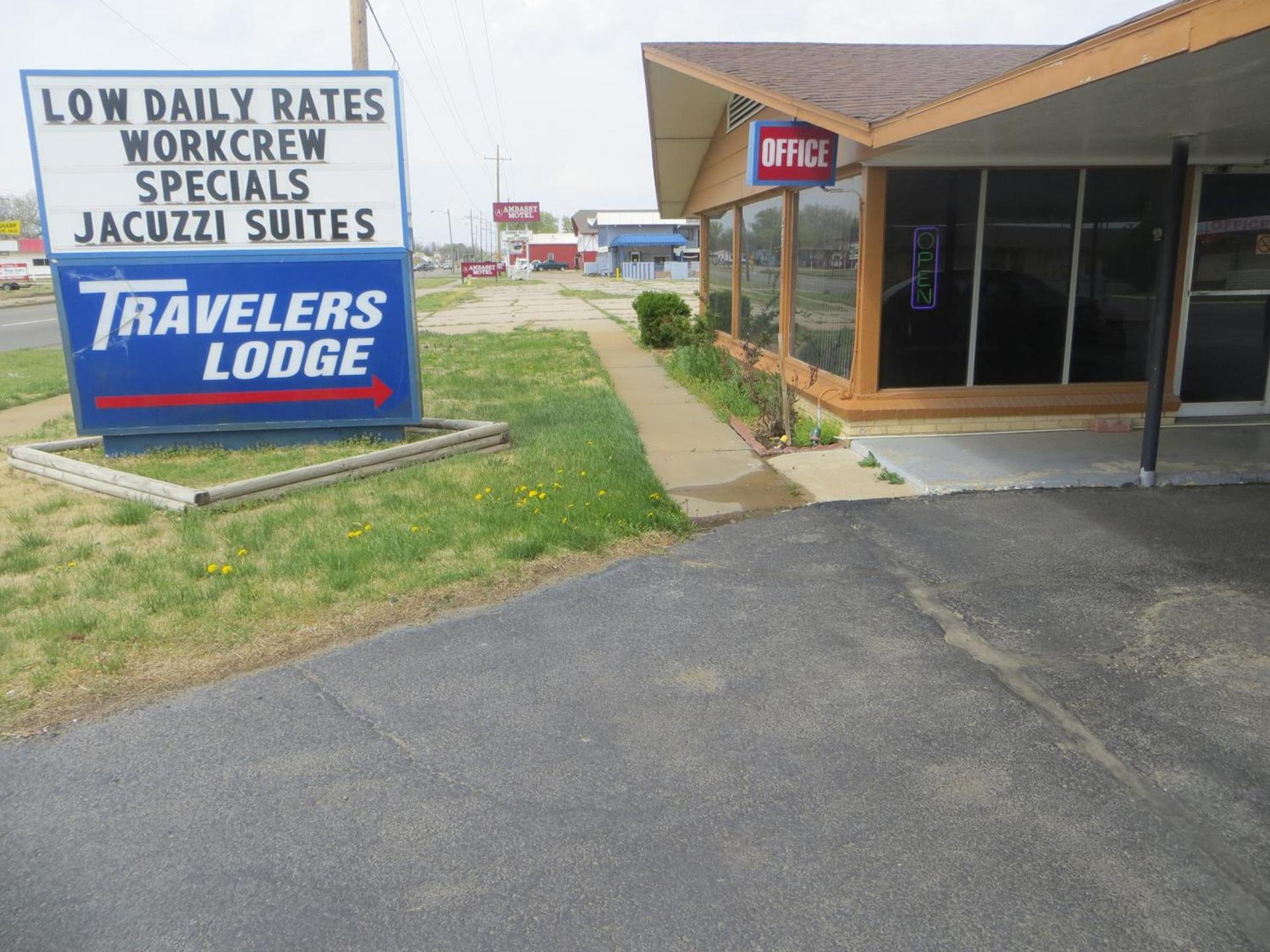 Traveler's Lodge photo 1