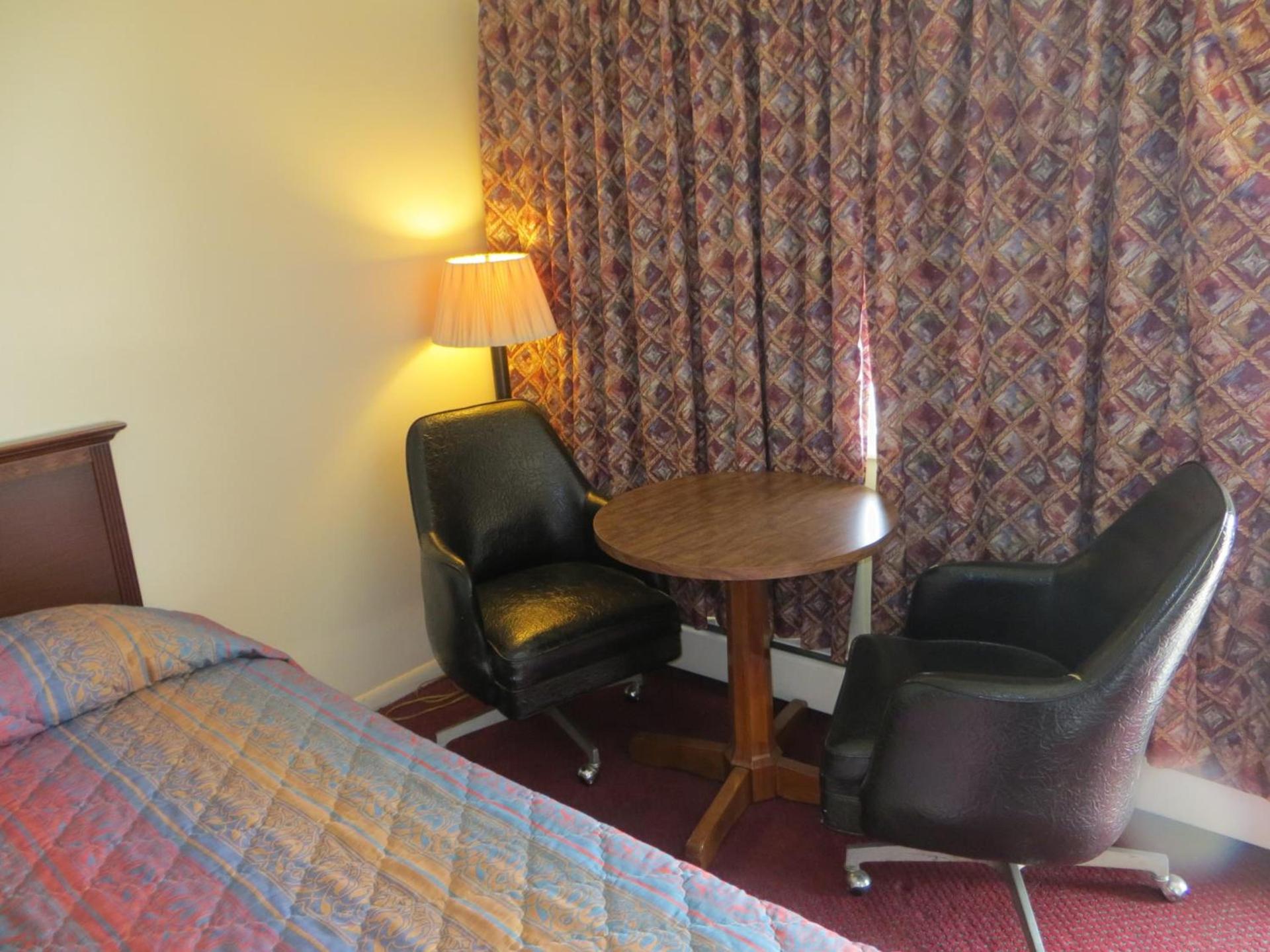 Traveler's Lodge photo 5