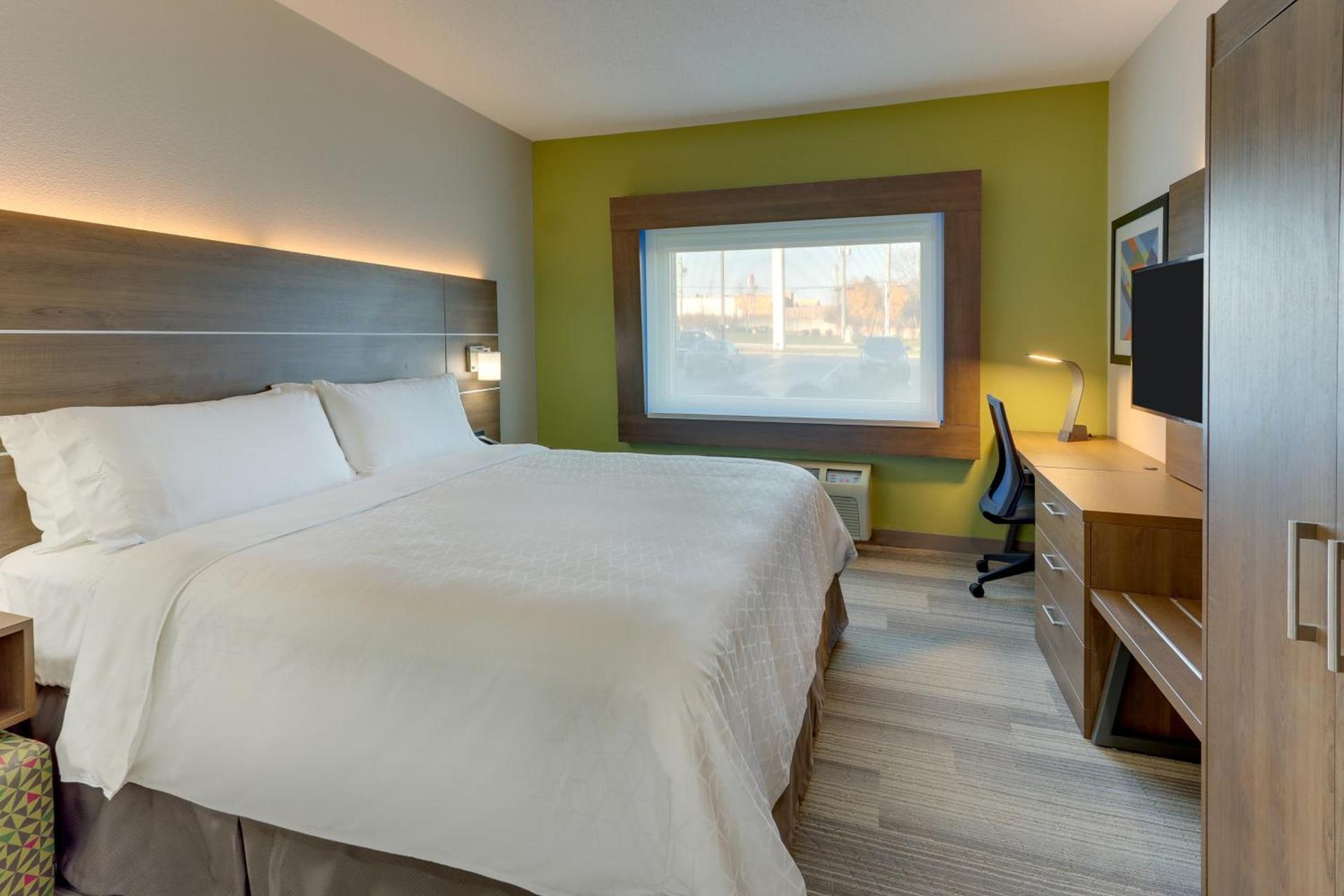 Holiday Inn Express - Cincinnati North - Monroe by IHG photo 4