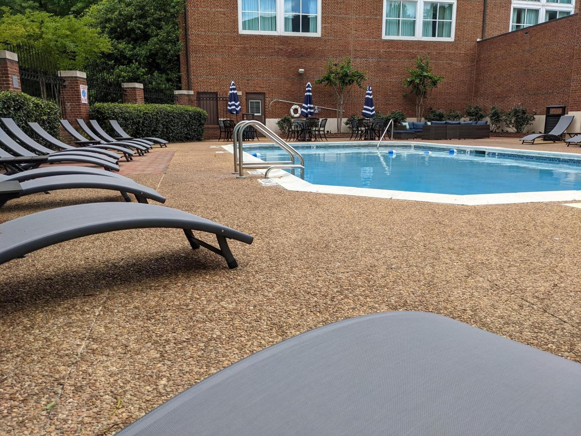 Hotel Capstone photo 2