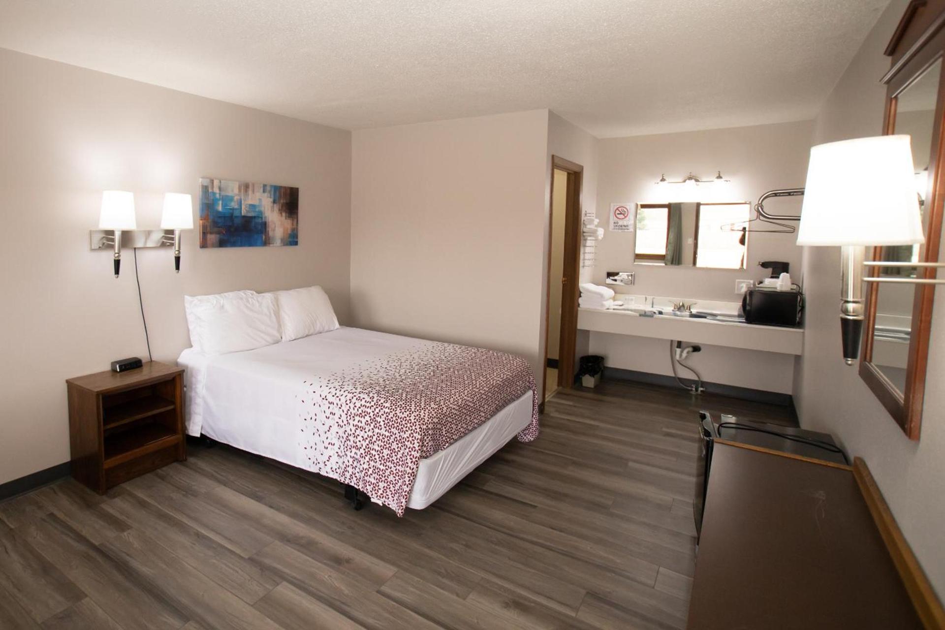 Shady Rest Motel photo 23