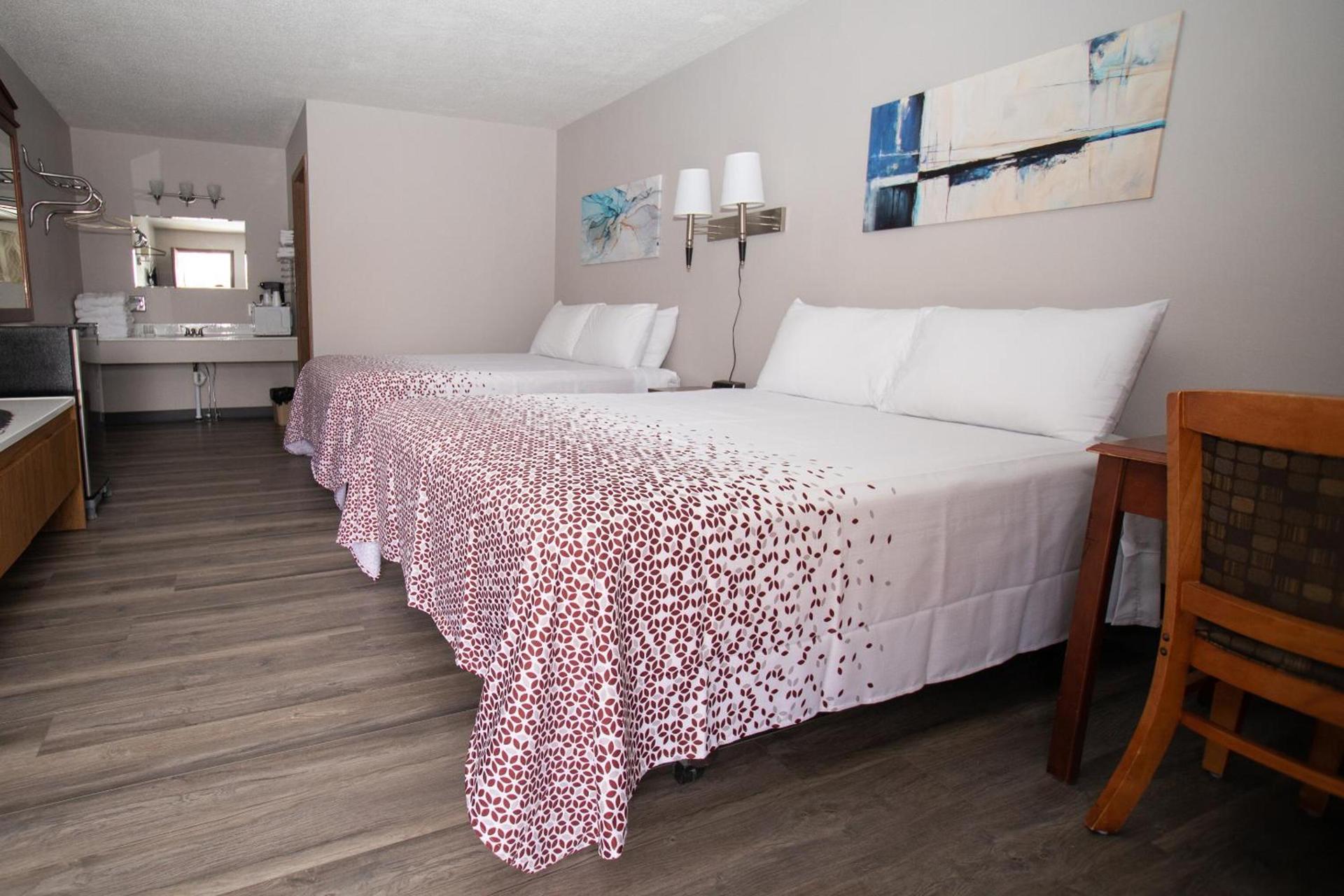 Shady Rest Motel photo 16