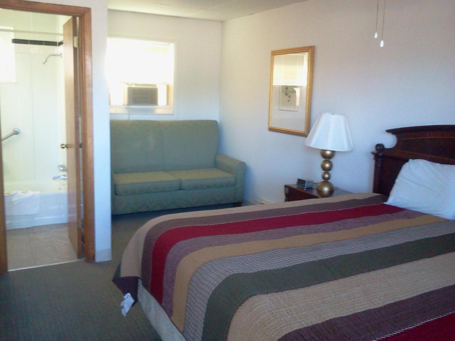 Golden Gate Lodging photo 24