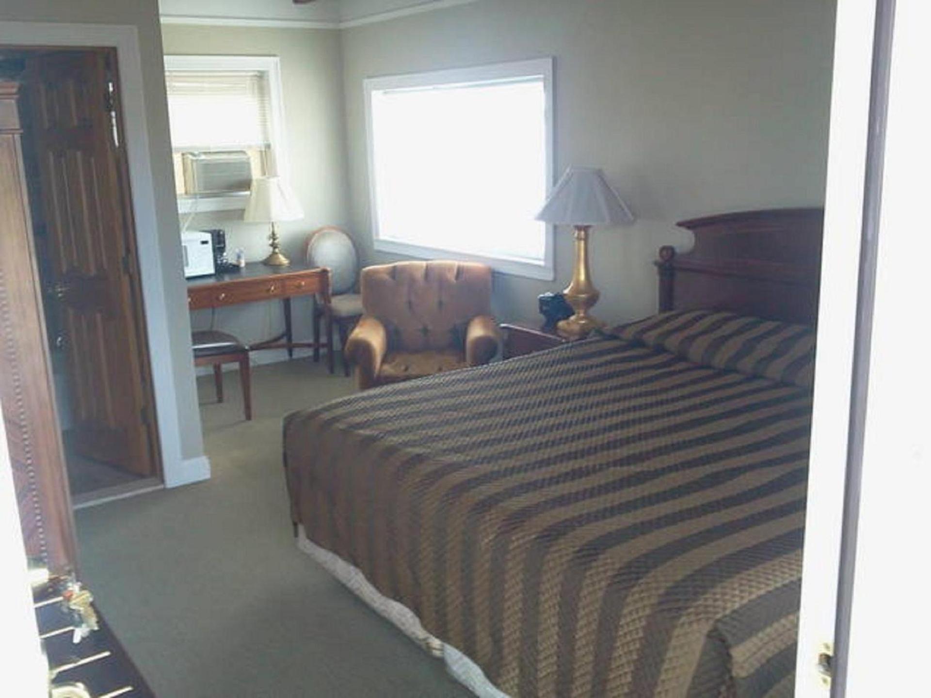 Golden Gate Lodging photo 28