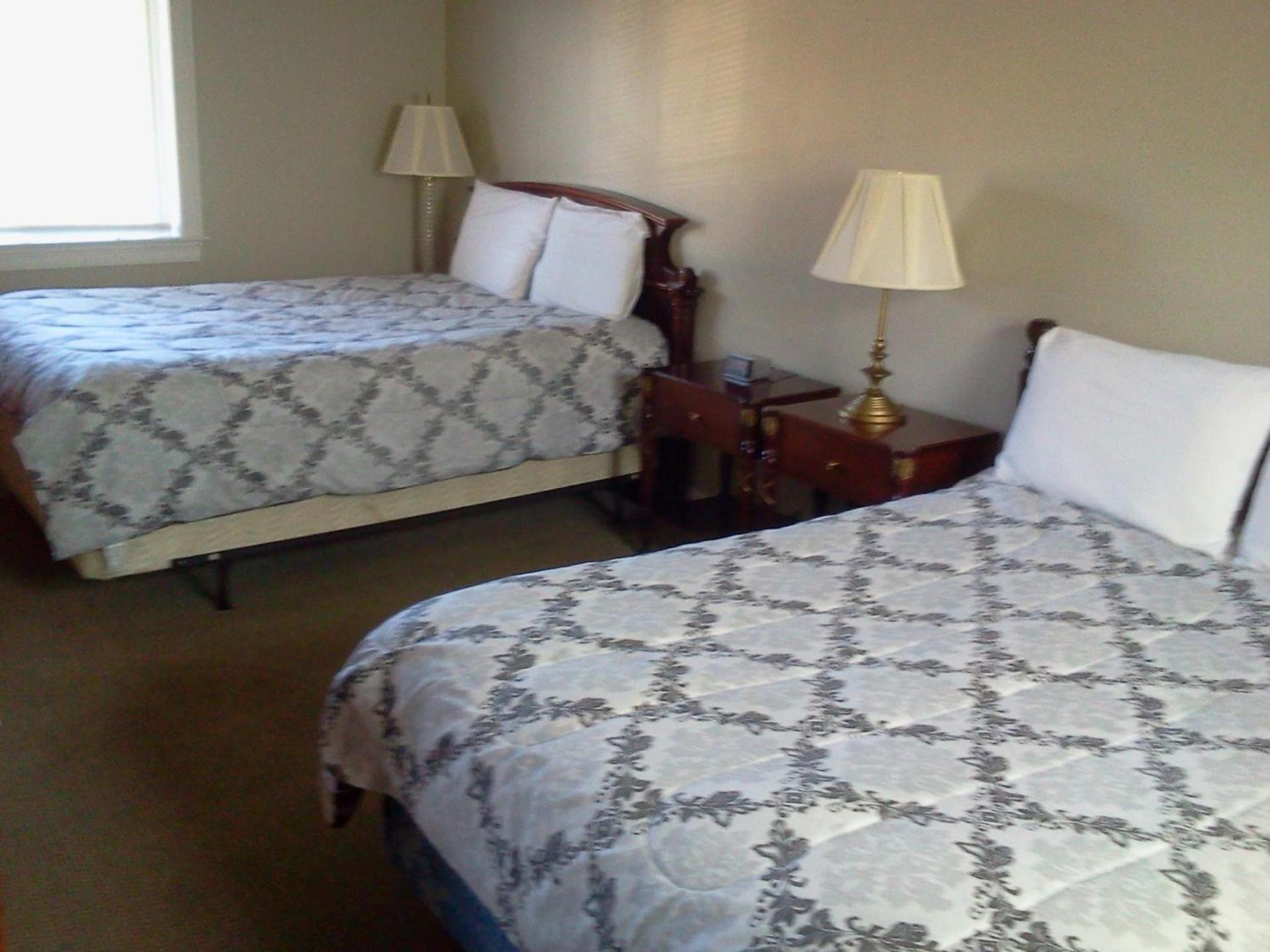 Golden Gate Lodging photo 8