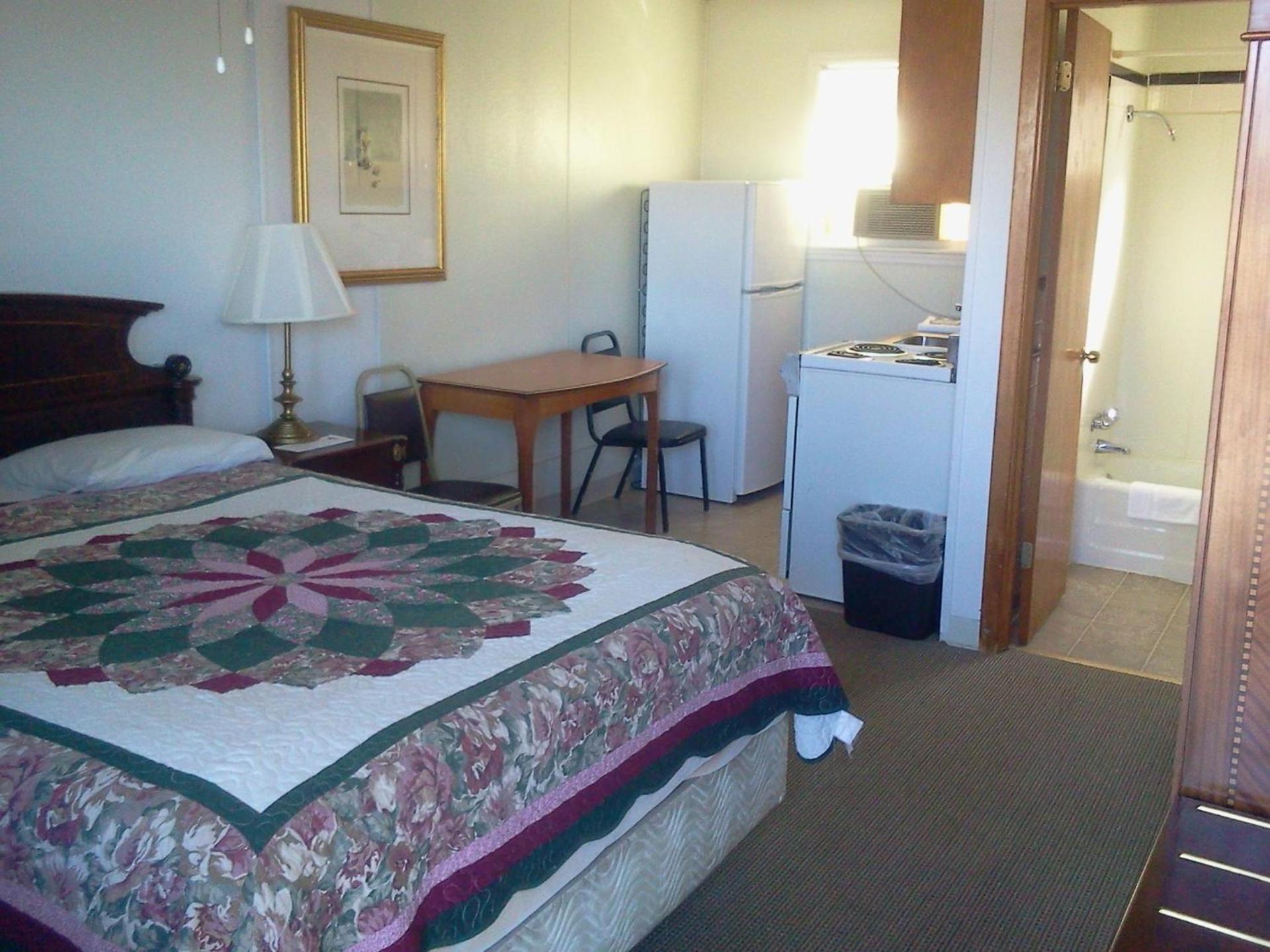 Golden Gate Lodging photo 29