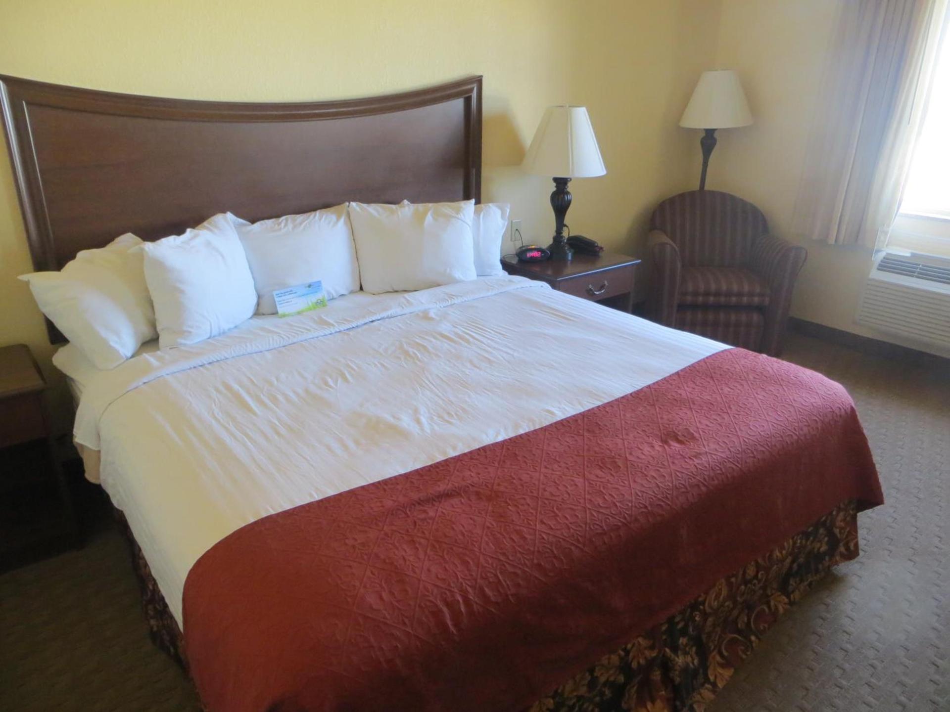 Days Inn by Wyndham Ellis photo 18