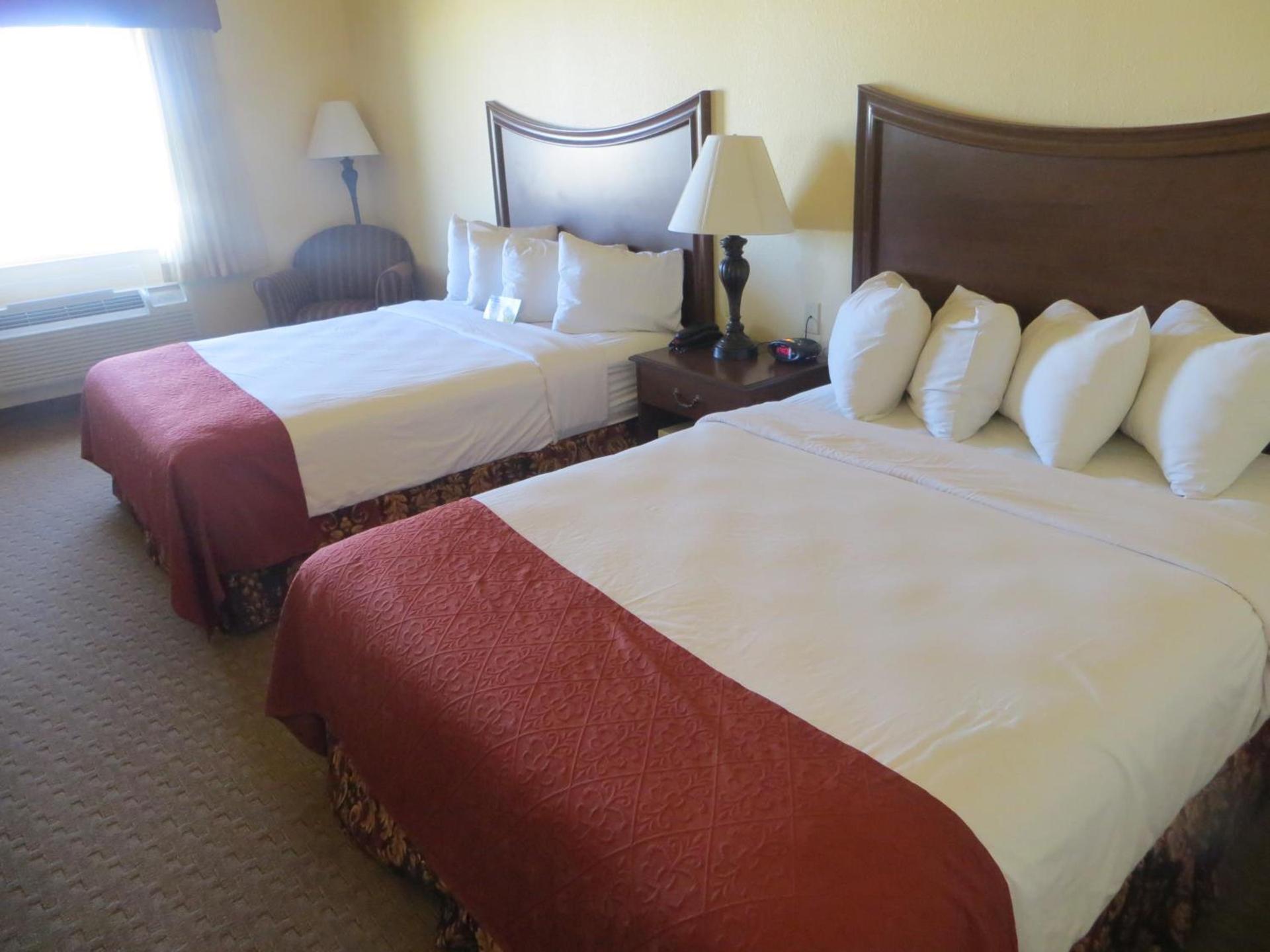 Days Inn by Wyndham Ellis photo 21