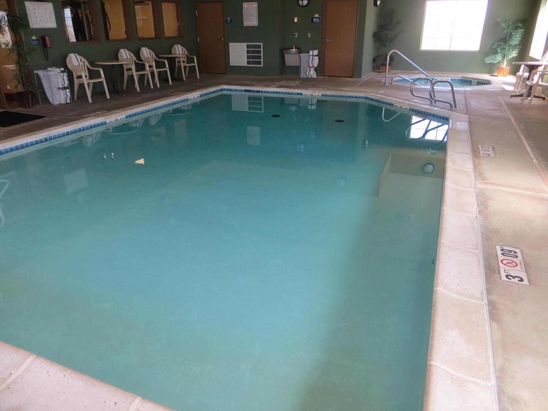 Days Inn by Wyndham Ellis photo 41