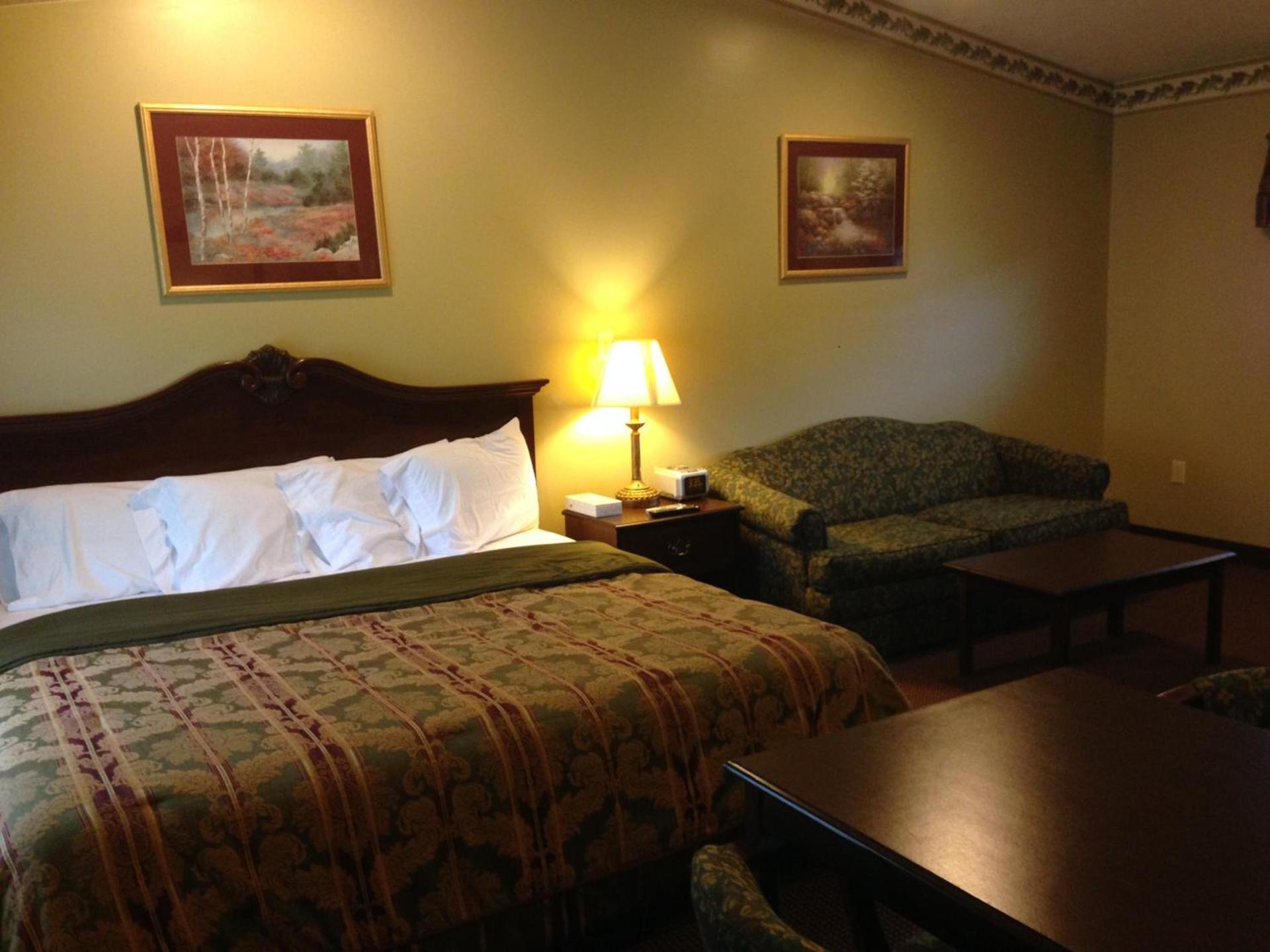 Fred's Inn Restaurant & Lodging photo 15