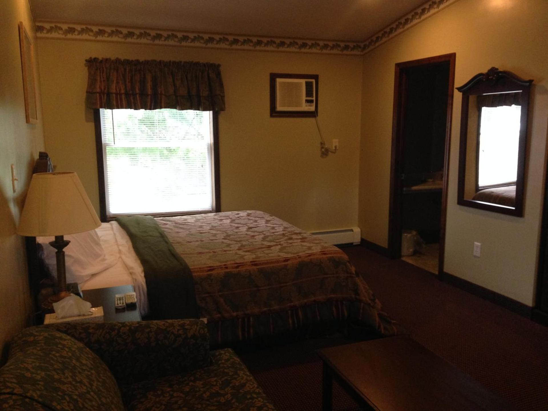 Fred's Inn Restaurant & Lodging photo 13