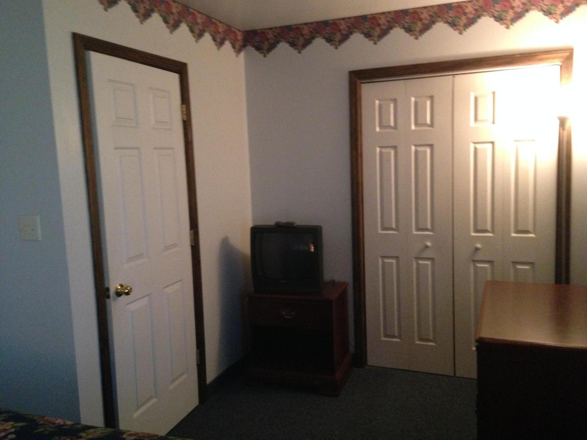 Fred's Inn Restaurant & Lodging photo 10