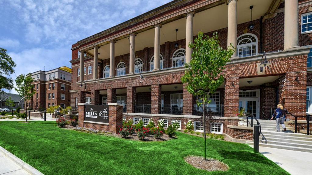 The Stella Hotel & Ballroom — hotel in Kenosha