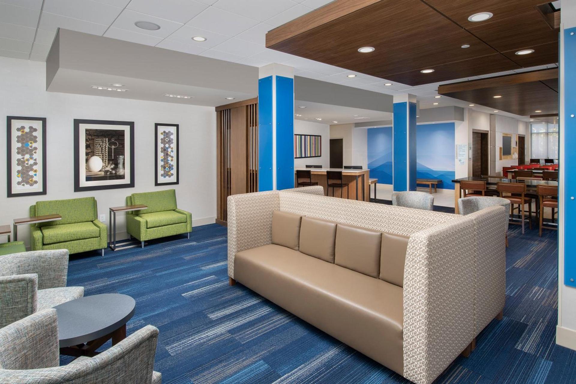 Holiday Inn Express Pensacola Downtown by IHG photo 13