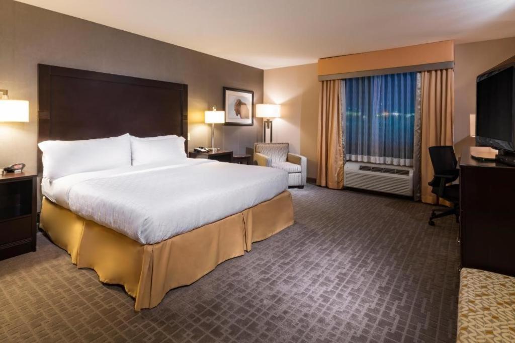Holiday Inn Express Hays by IHG photo 36