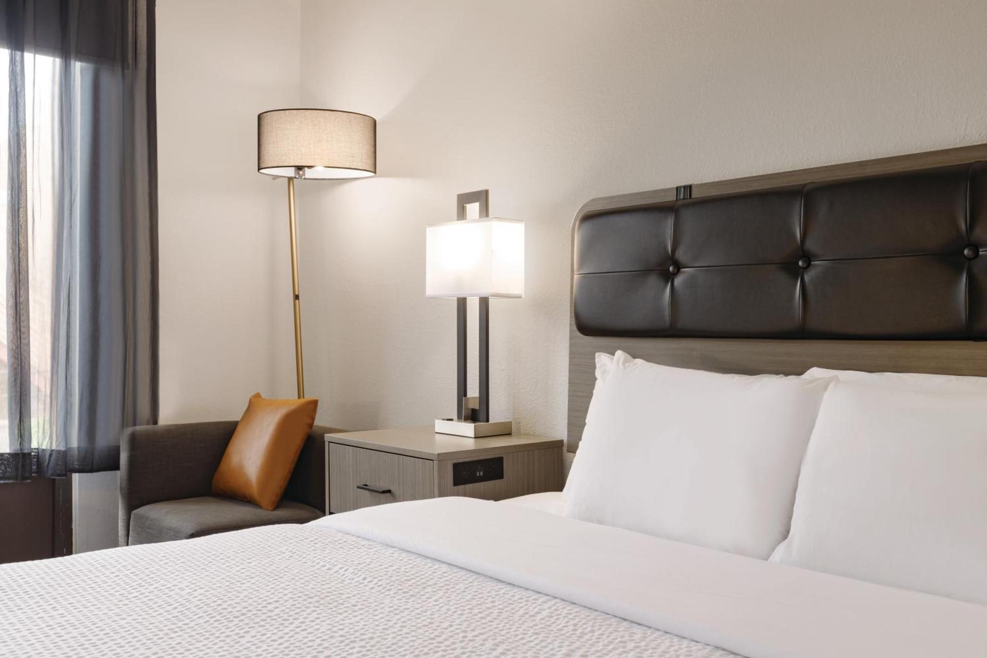 La Quinta inn & suites by Wyndham Dothan photo 10