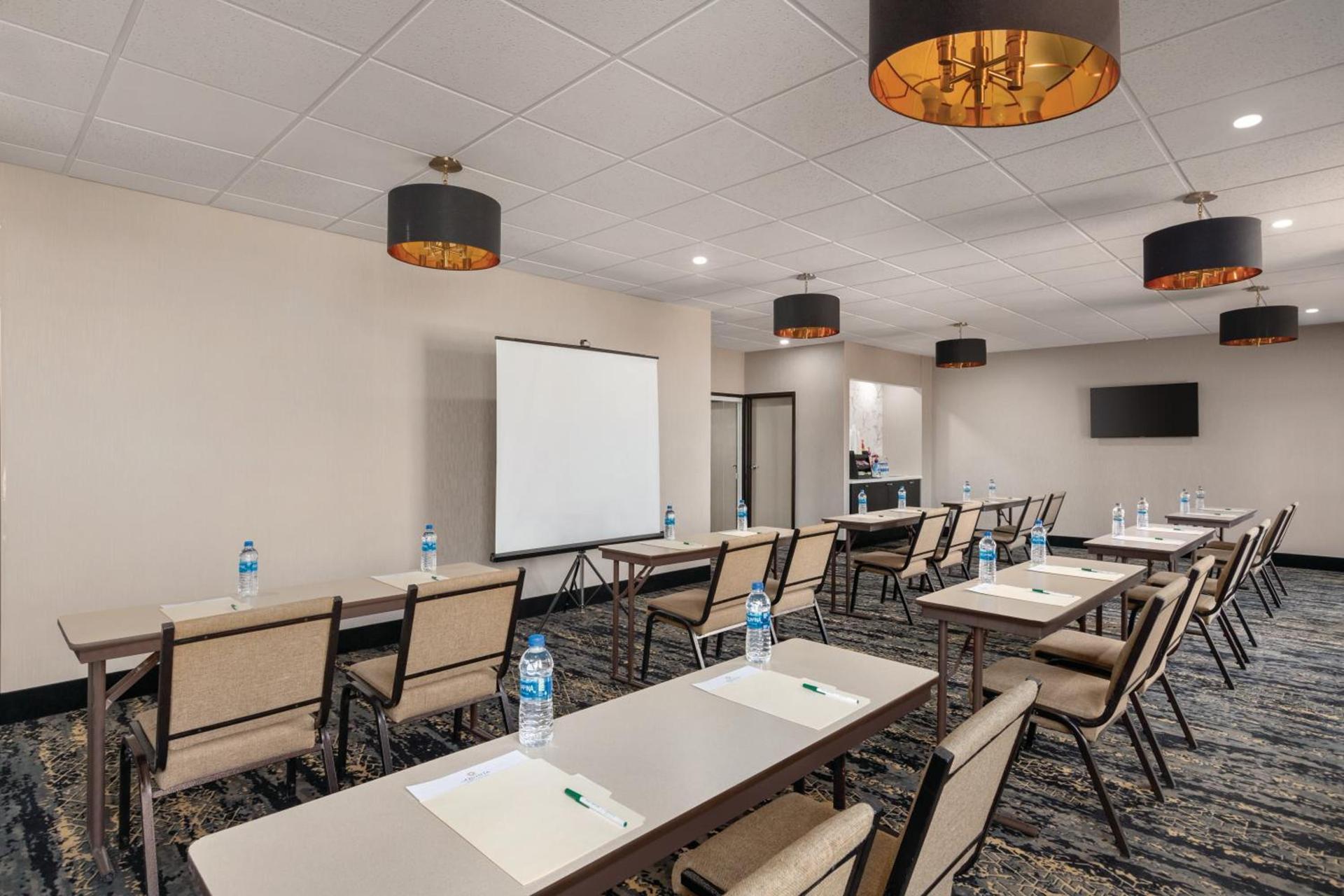 La Quinta inn & suites by Wyndham Dothan photo 15