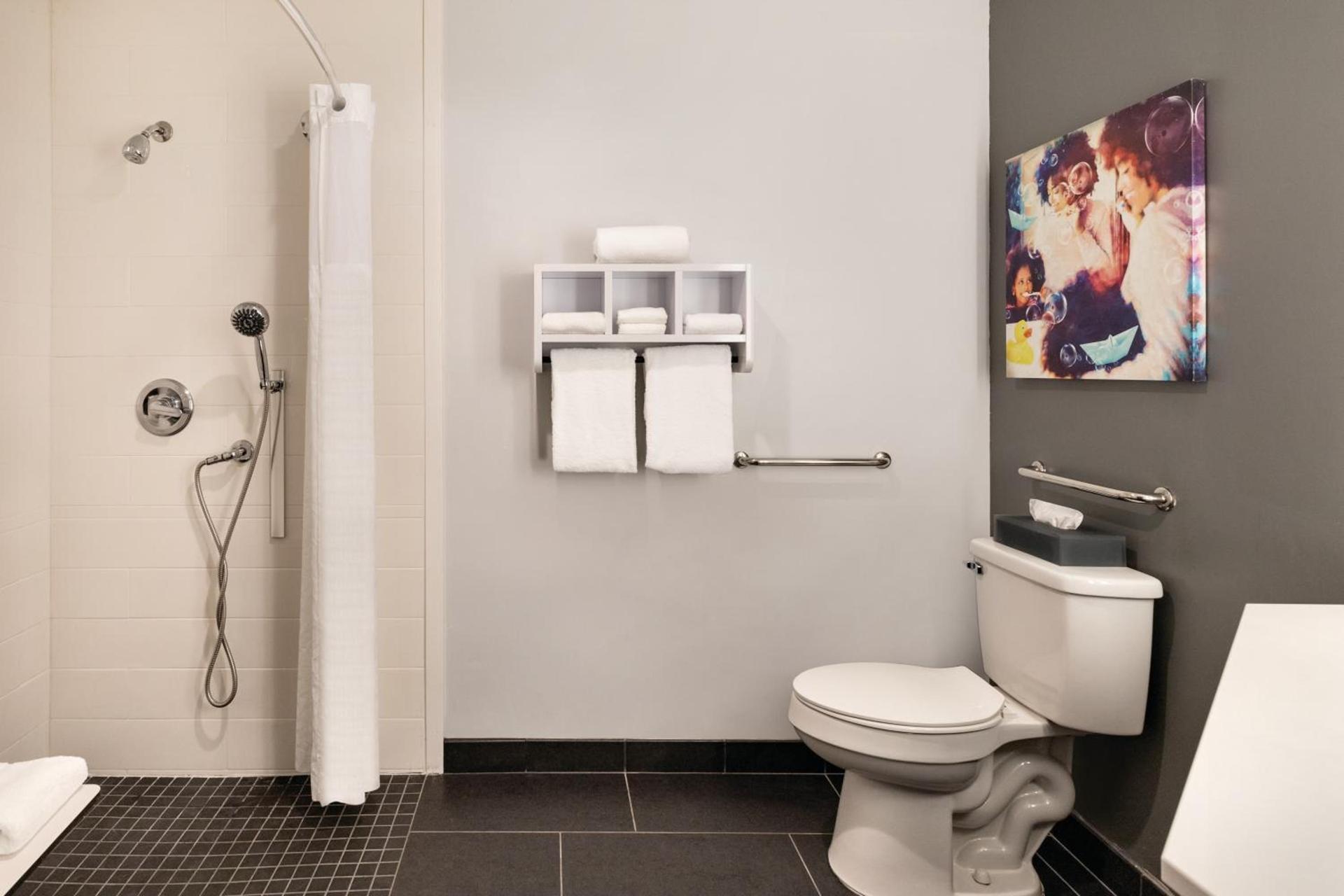 La Quinta inn & suites by Wyndham Dothan photo 26