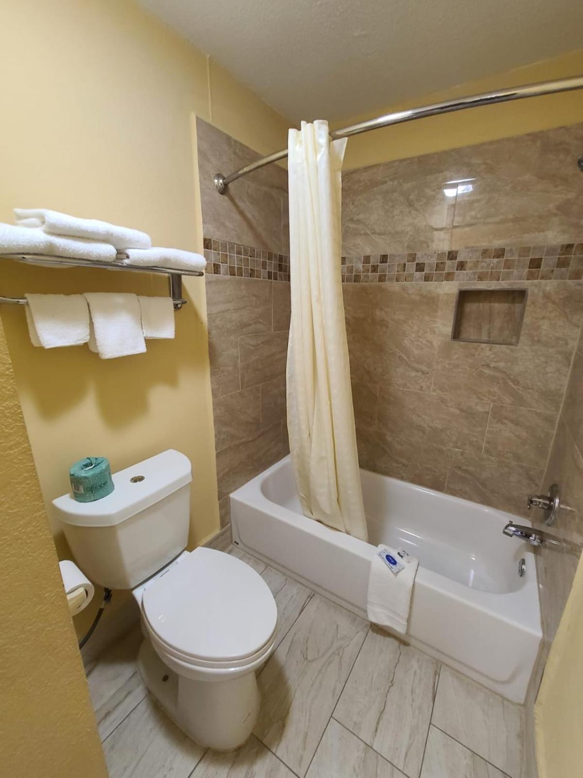 America's Value Inn photo 22
