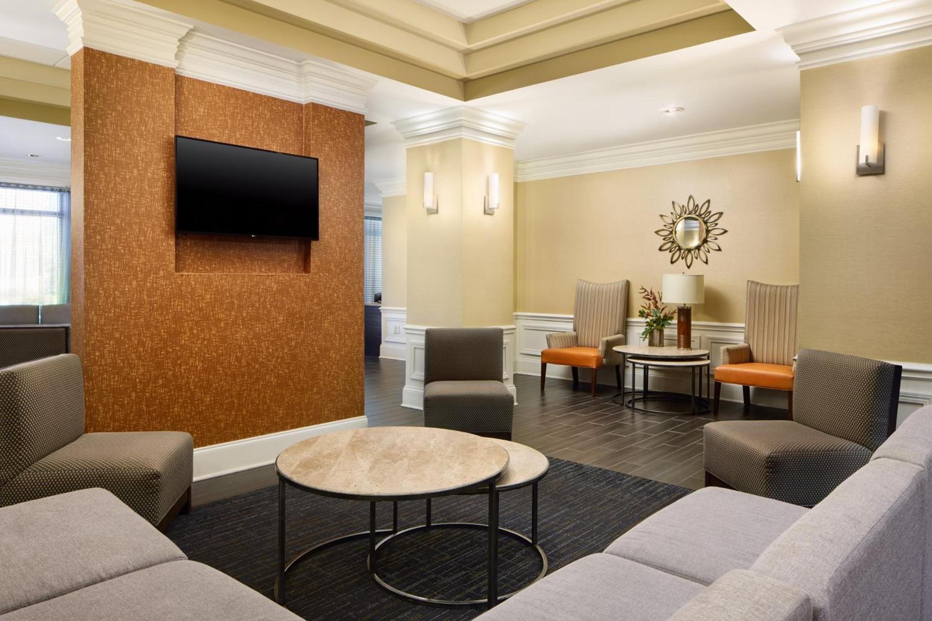 Holiday Inn Express & Suites Alpharetta by IHG photo 15
