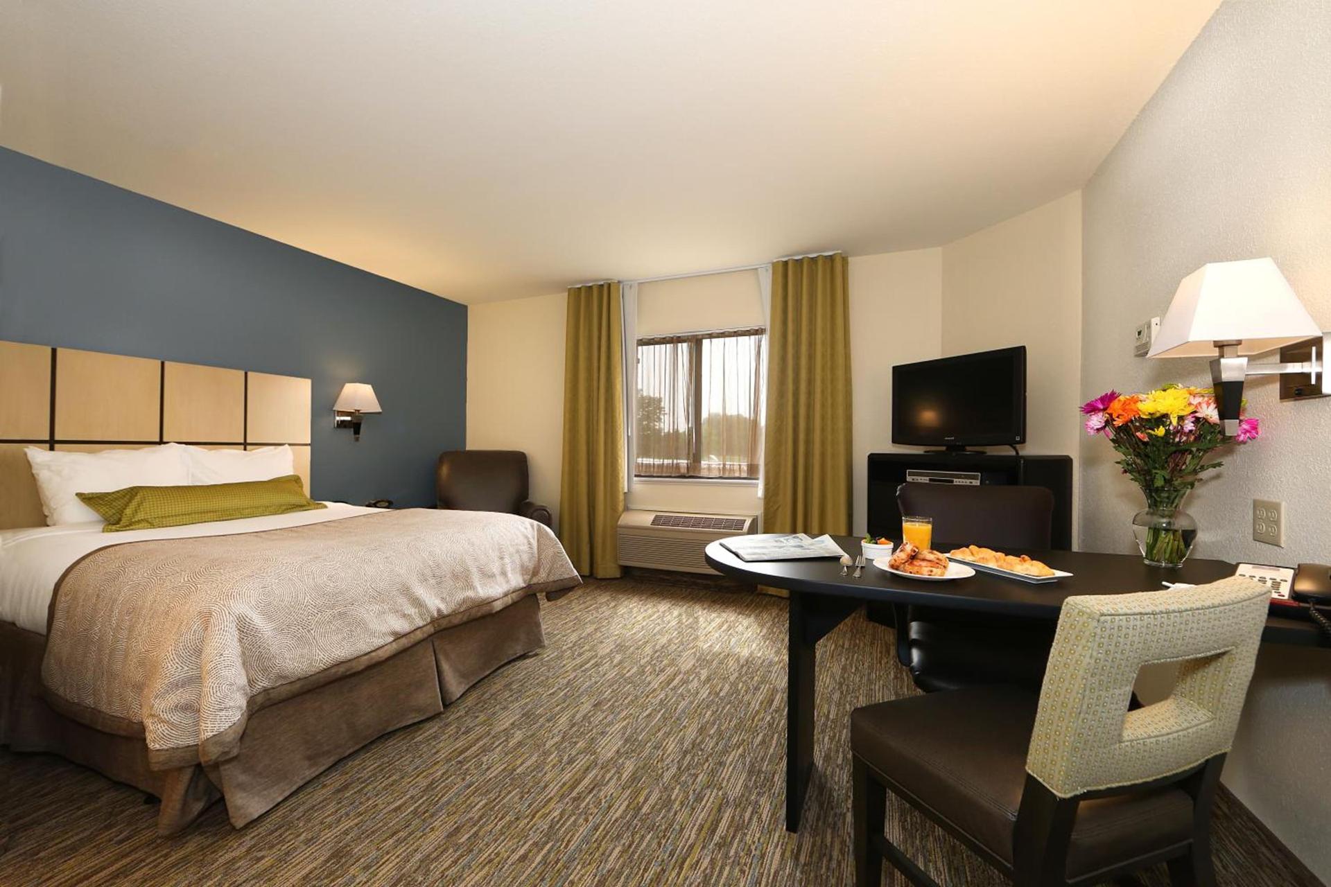 Candlewood Suites East Lansing by IHG photo 24