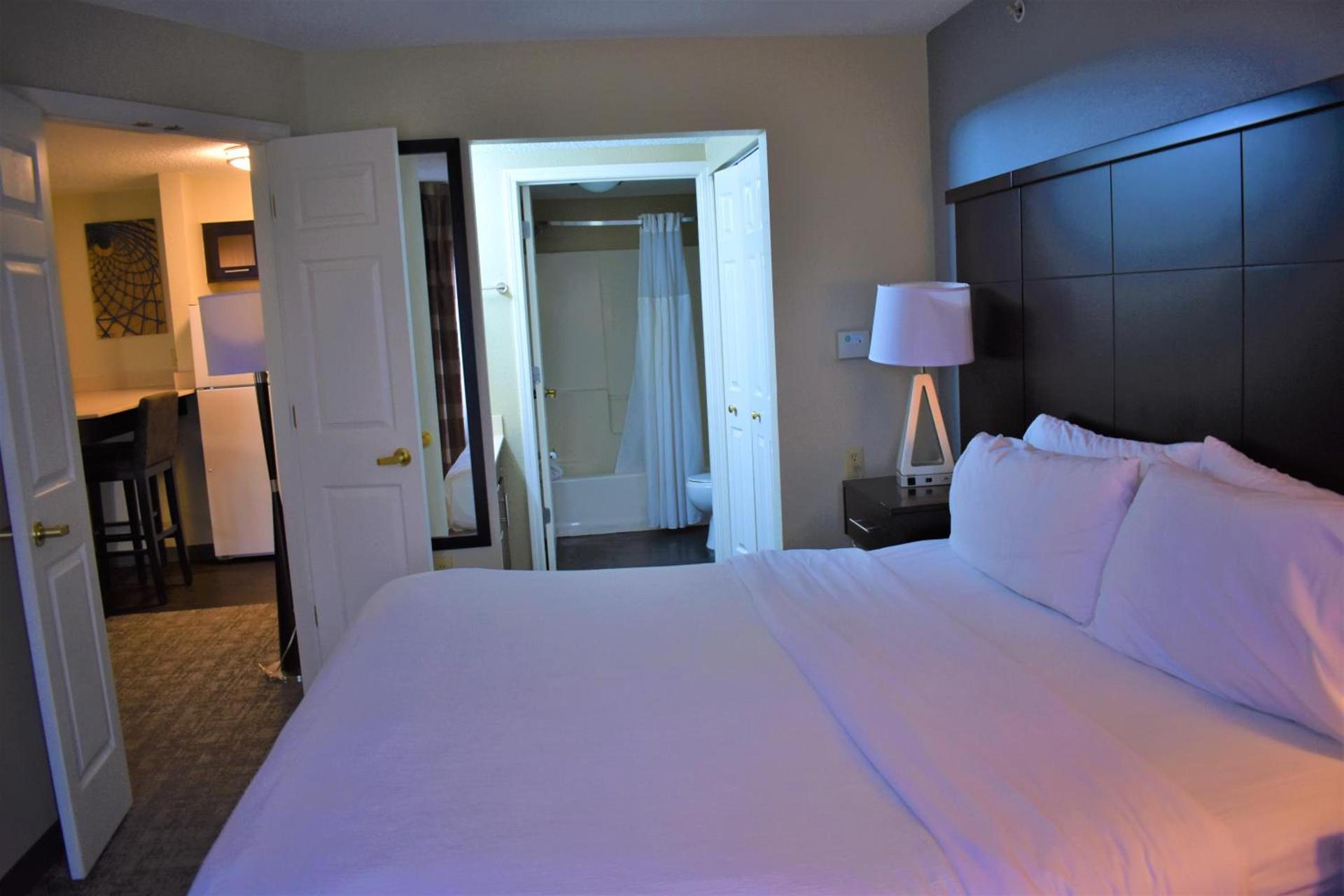 Staybridge Suites Cranbury - South Brunswick by IHG photo 8