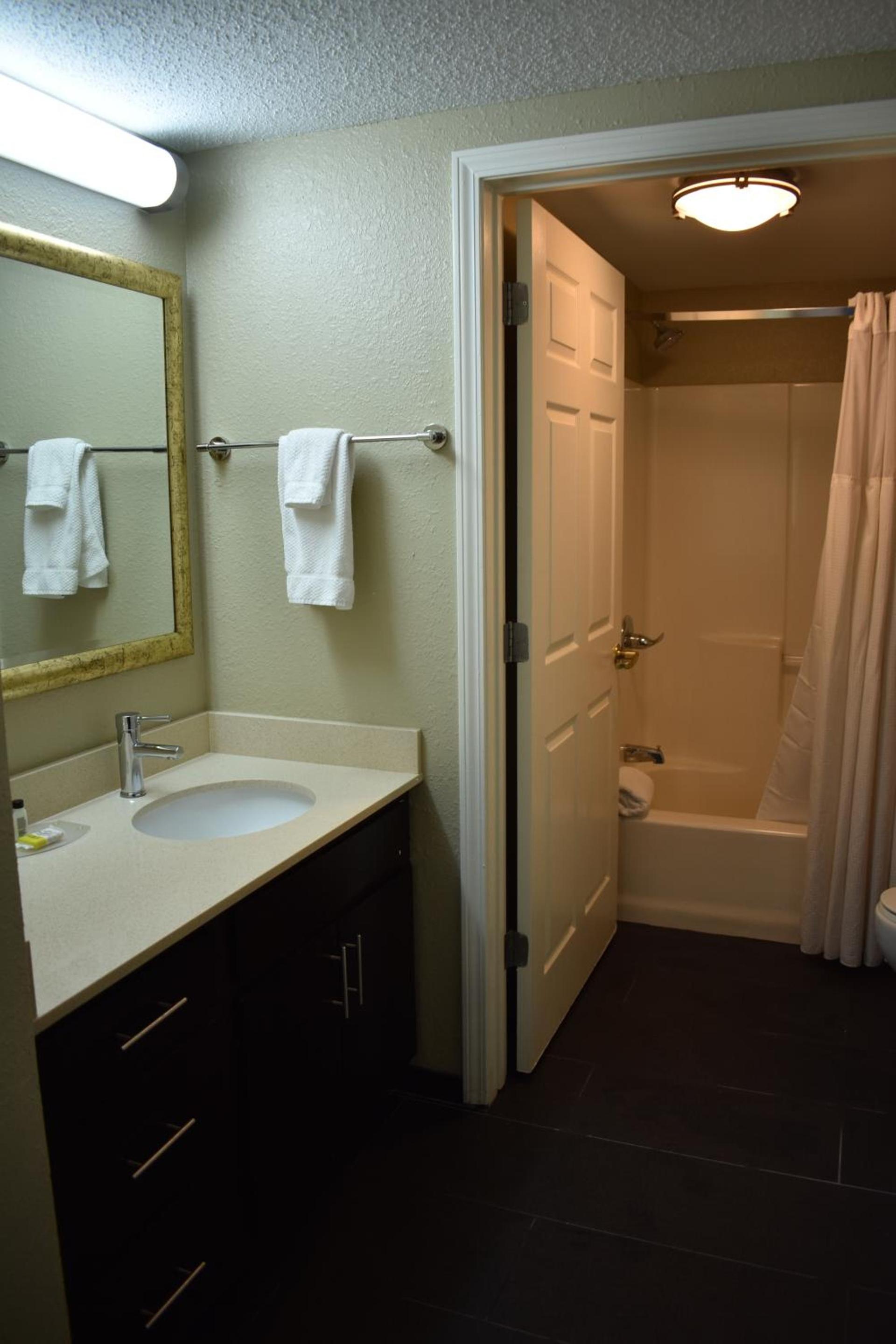 Staybridge Suites Cranbury - South Brunswick by IHG photo 4