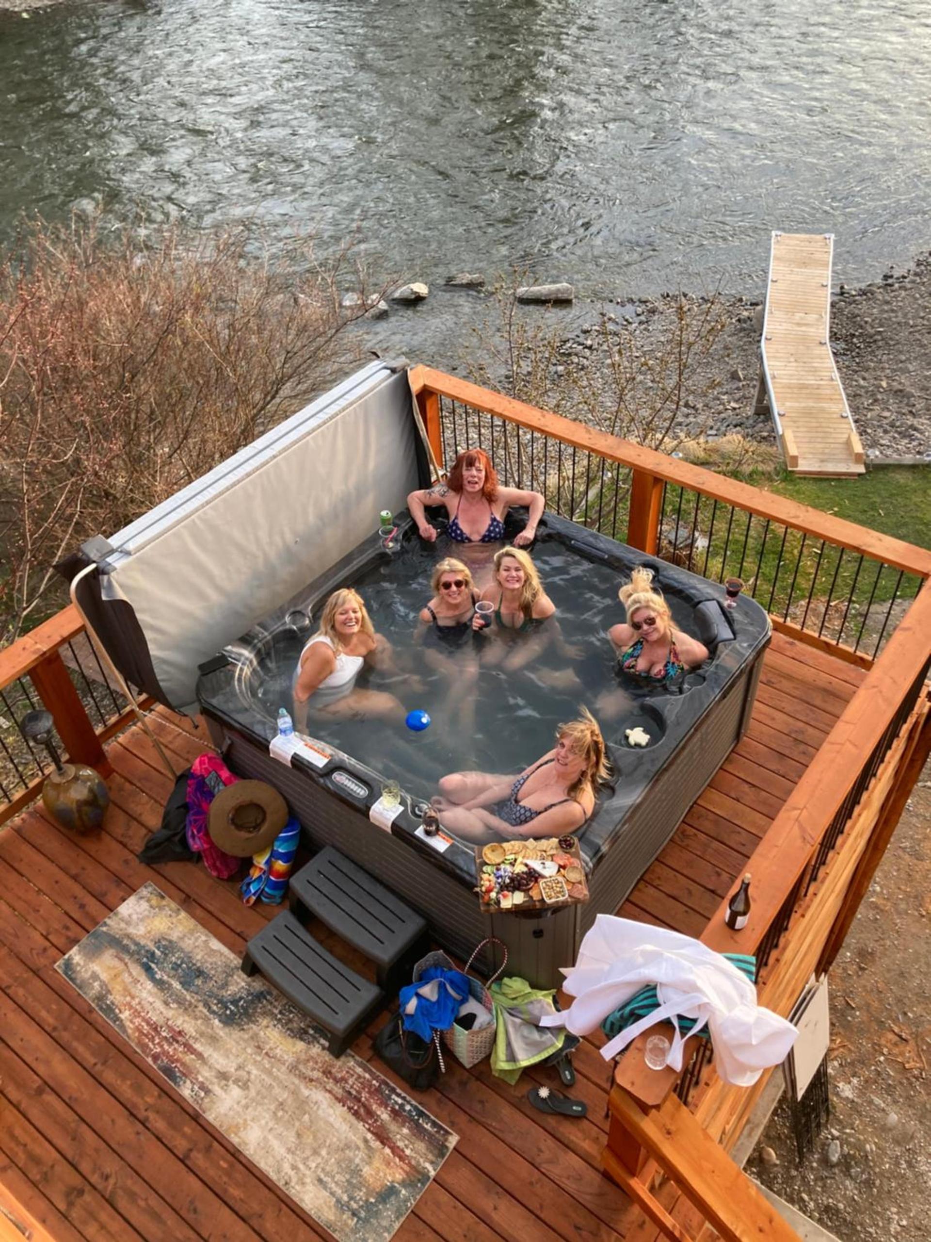 THE INN Bigfork Bay photo 18