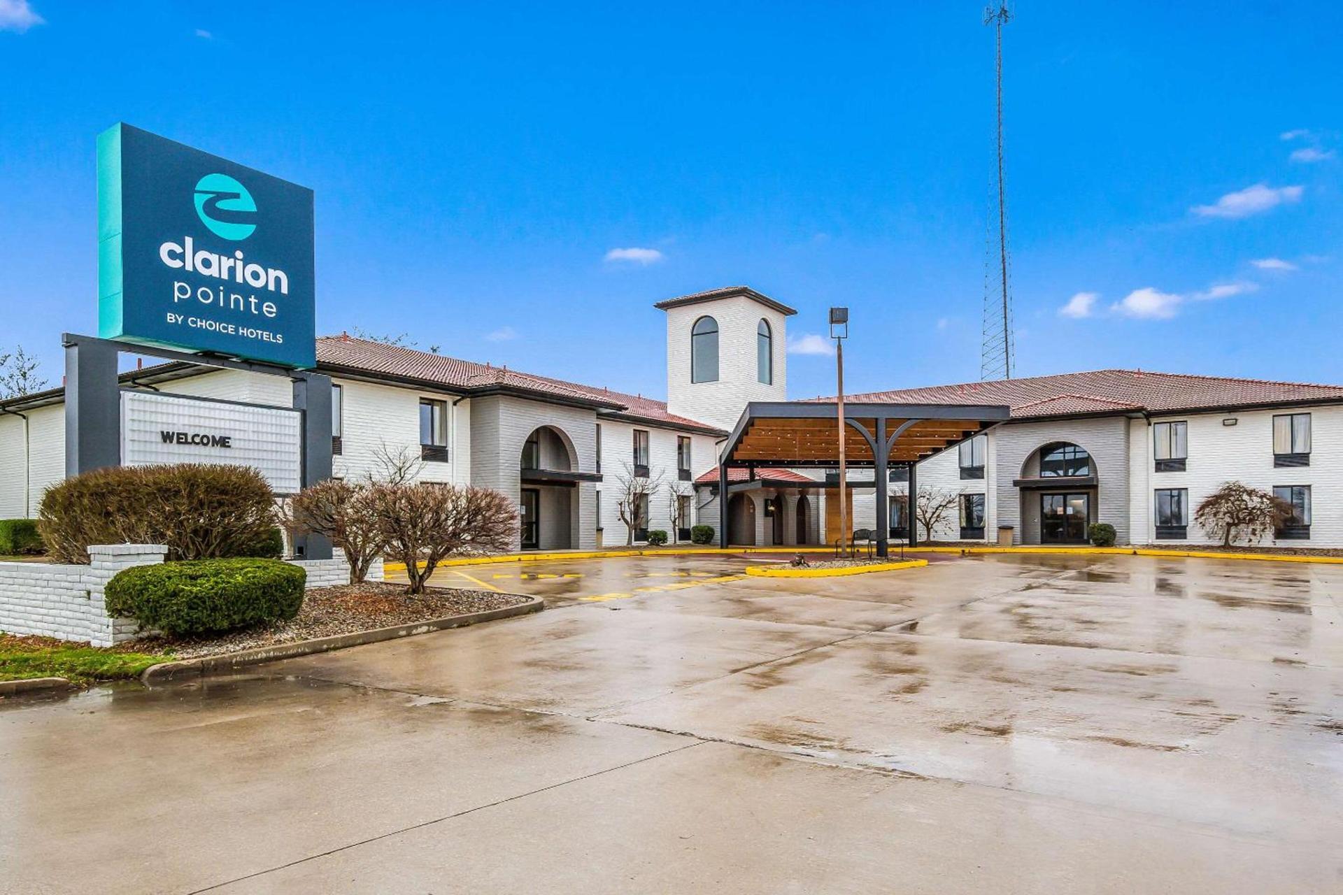 Clarion Pointe Richmond North near University — hotel in Richmond