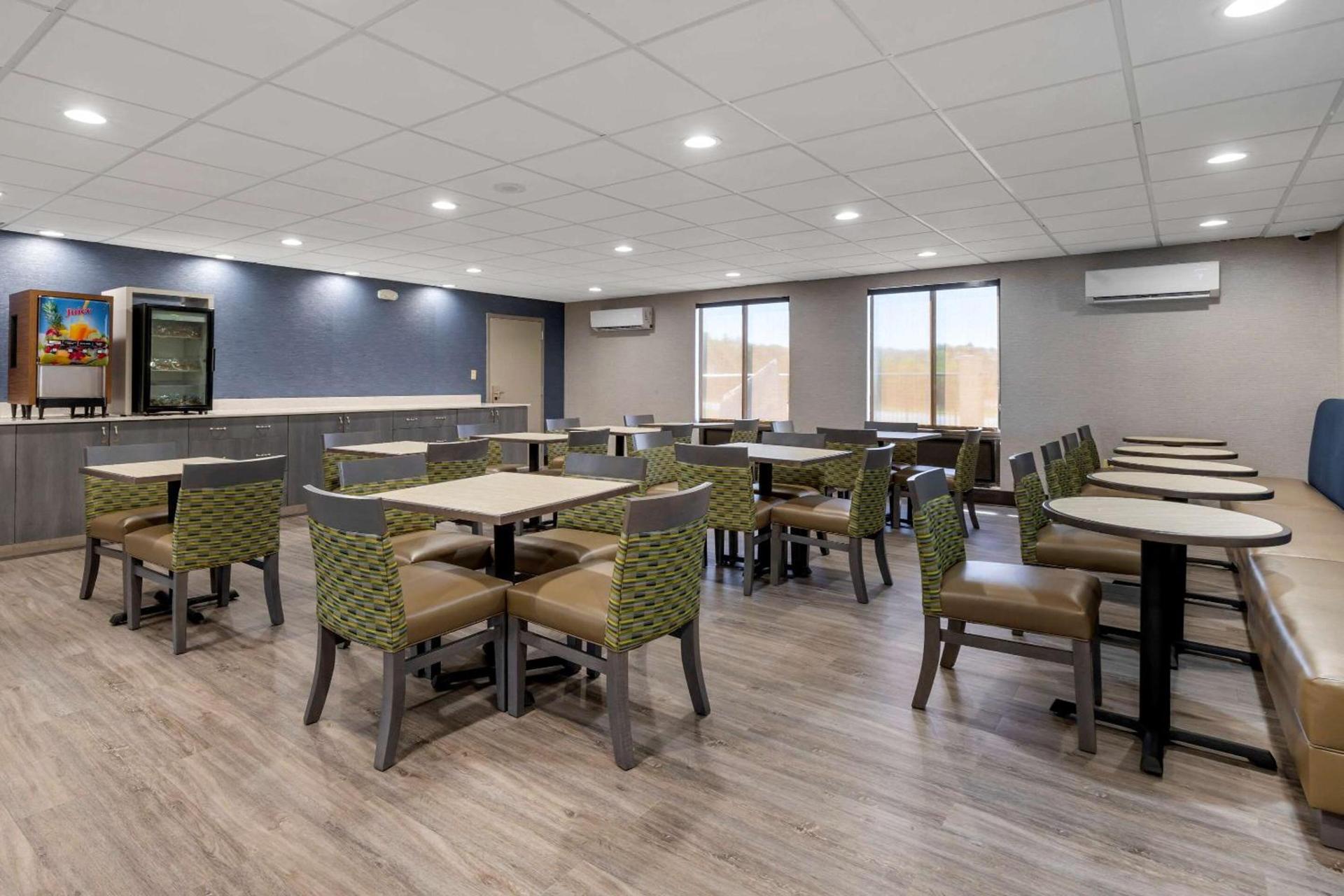 Comfort Inn & Suites Greer - Greenville photo 33