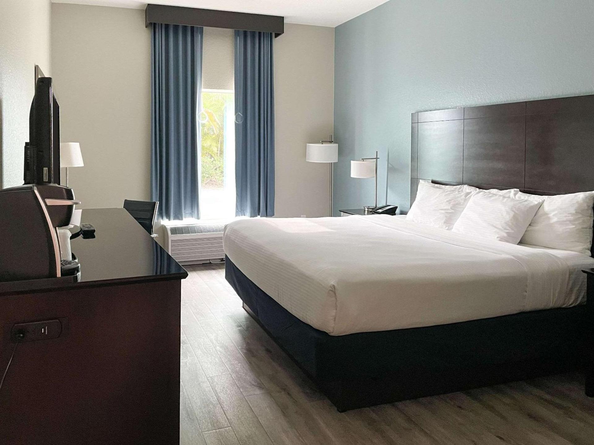Comfort Inn & Suites Melbourne-Viera photo 11