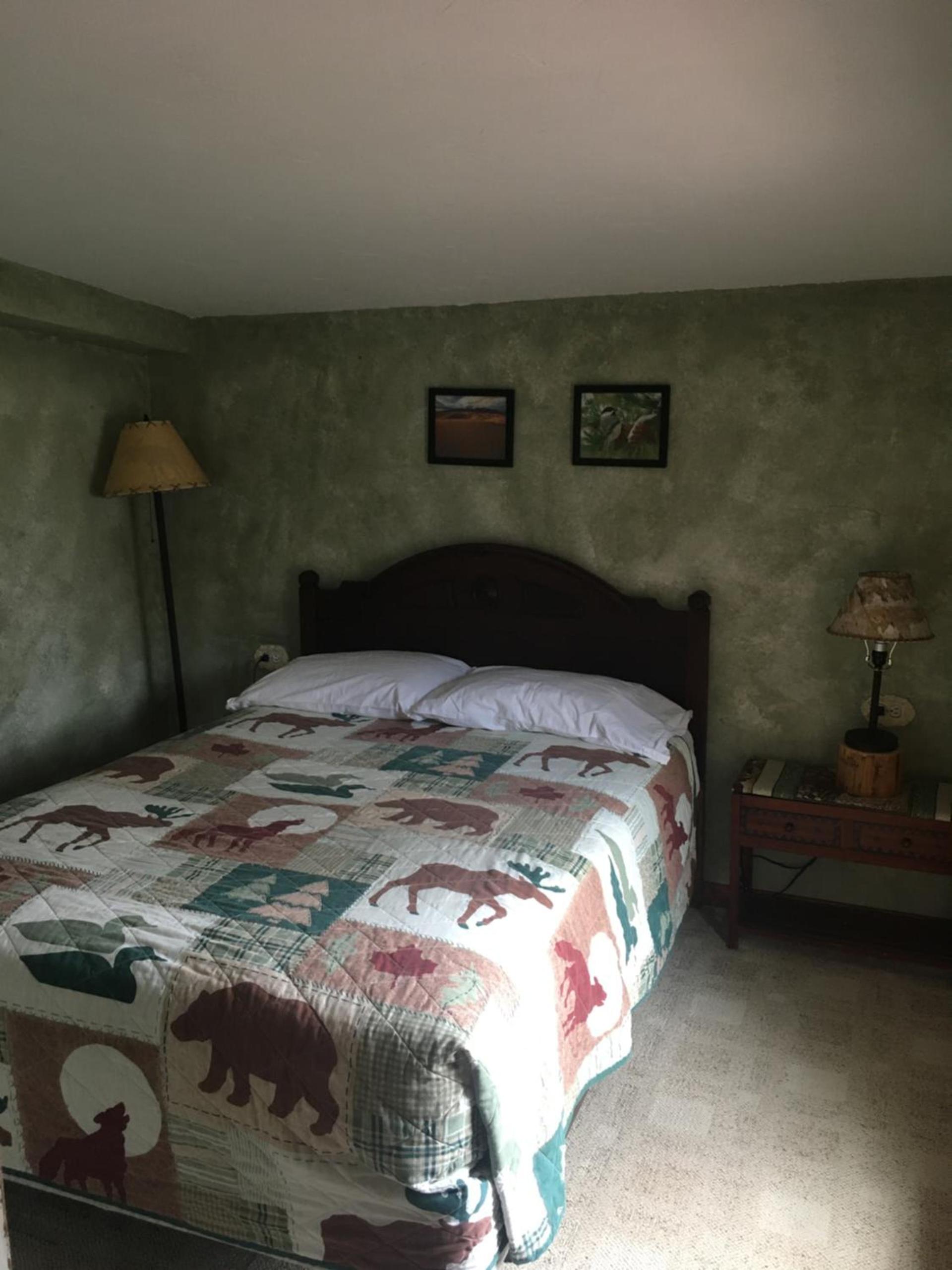 Riverbend Resort photo 74