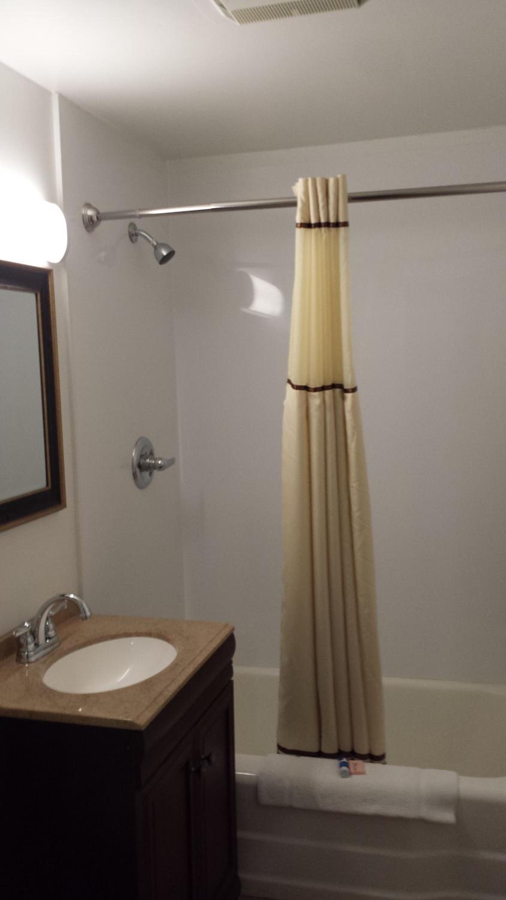 Budget Inn Fairport photo 16