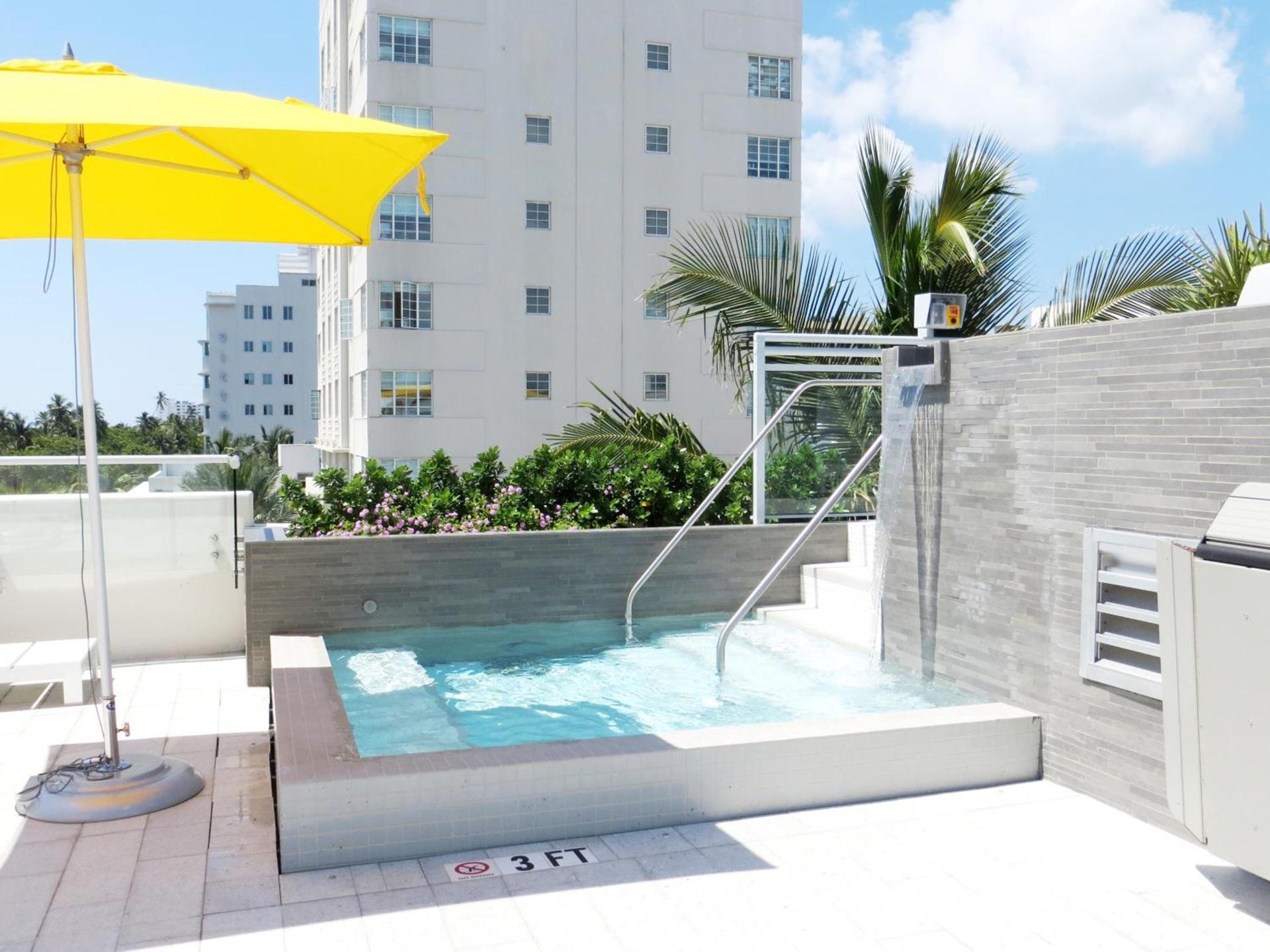 Leslie Hotel Ocean Drive photo 12