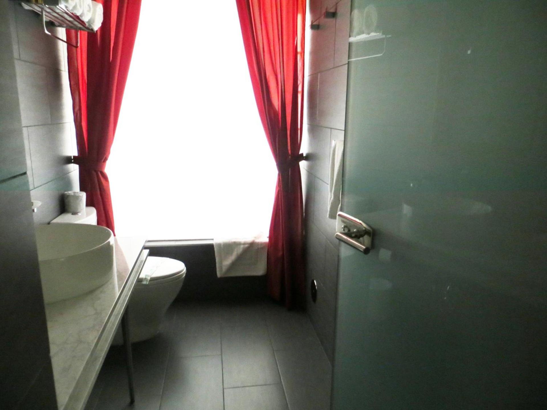 Leslie Hotel Ocean Drive photo 39