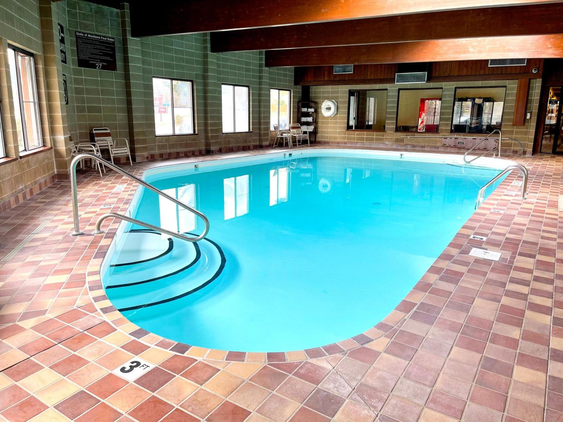Beartooth Hideaway Inn & Cabins photo 4
