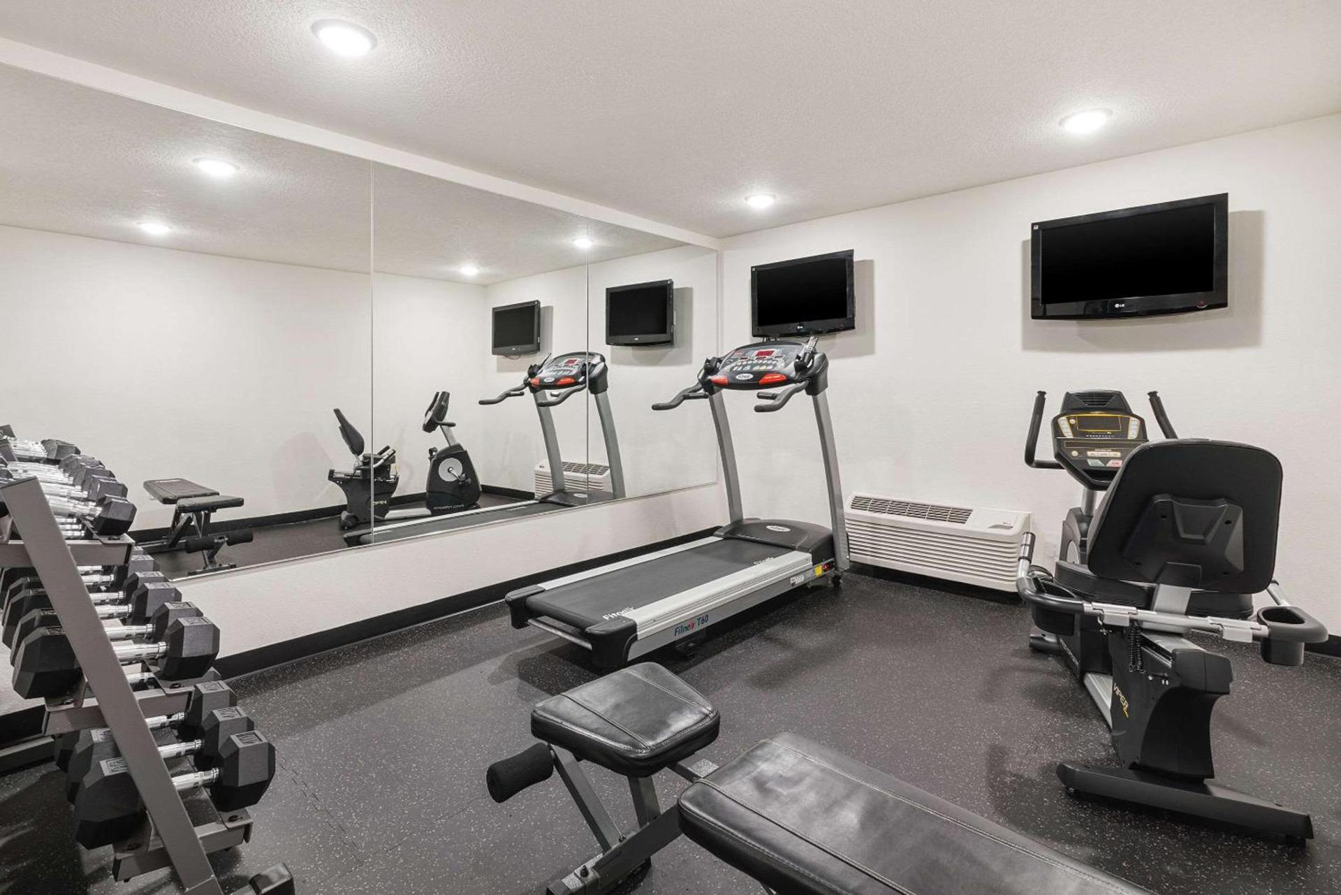 Comfort Inn & Suites Vancouver Downtown City Center photo 31