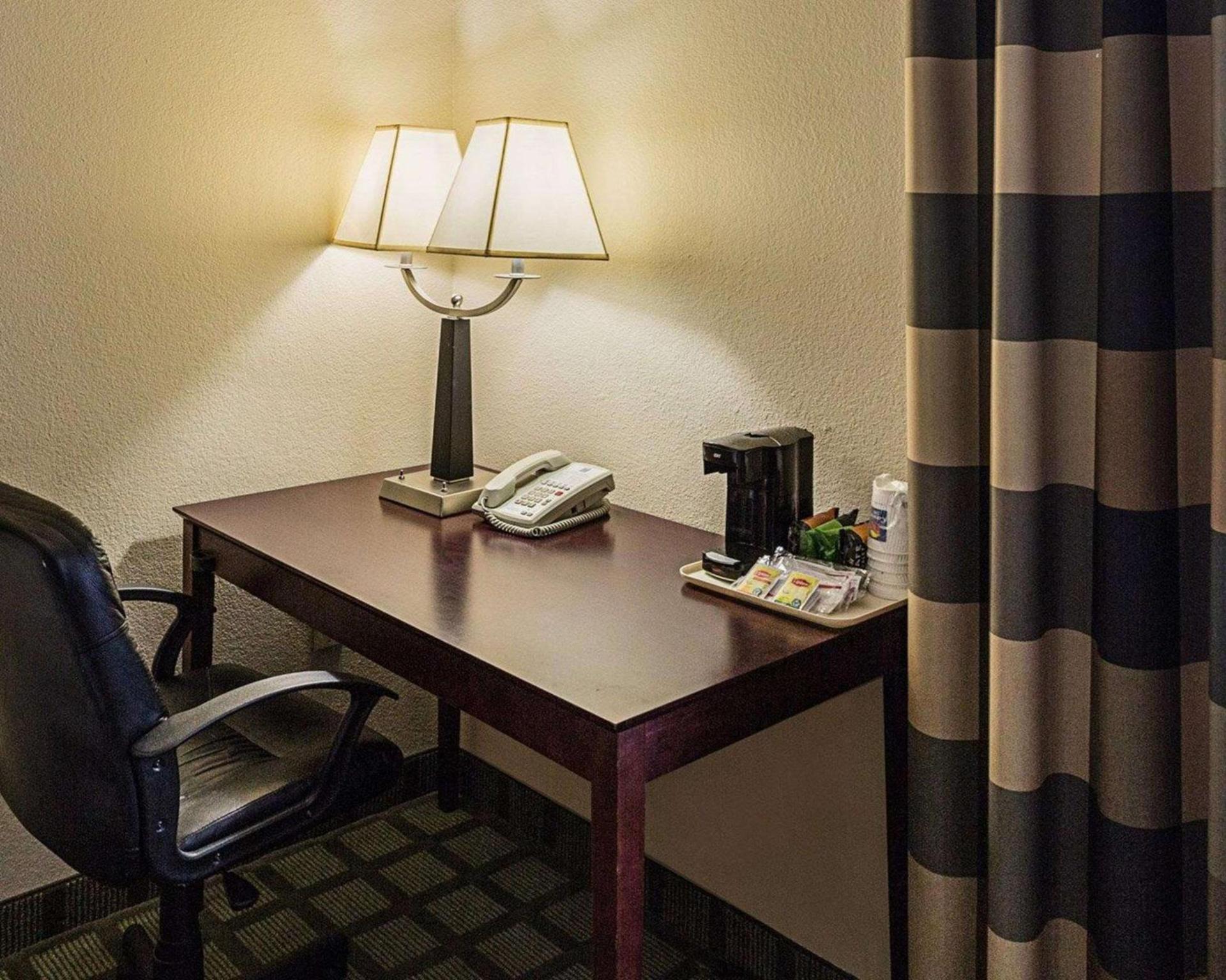 Comfort Inn Southwest Fwy at Westpark photo 11