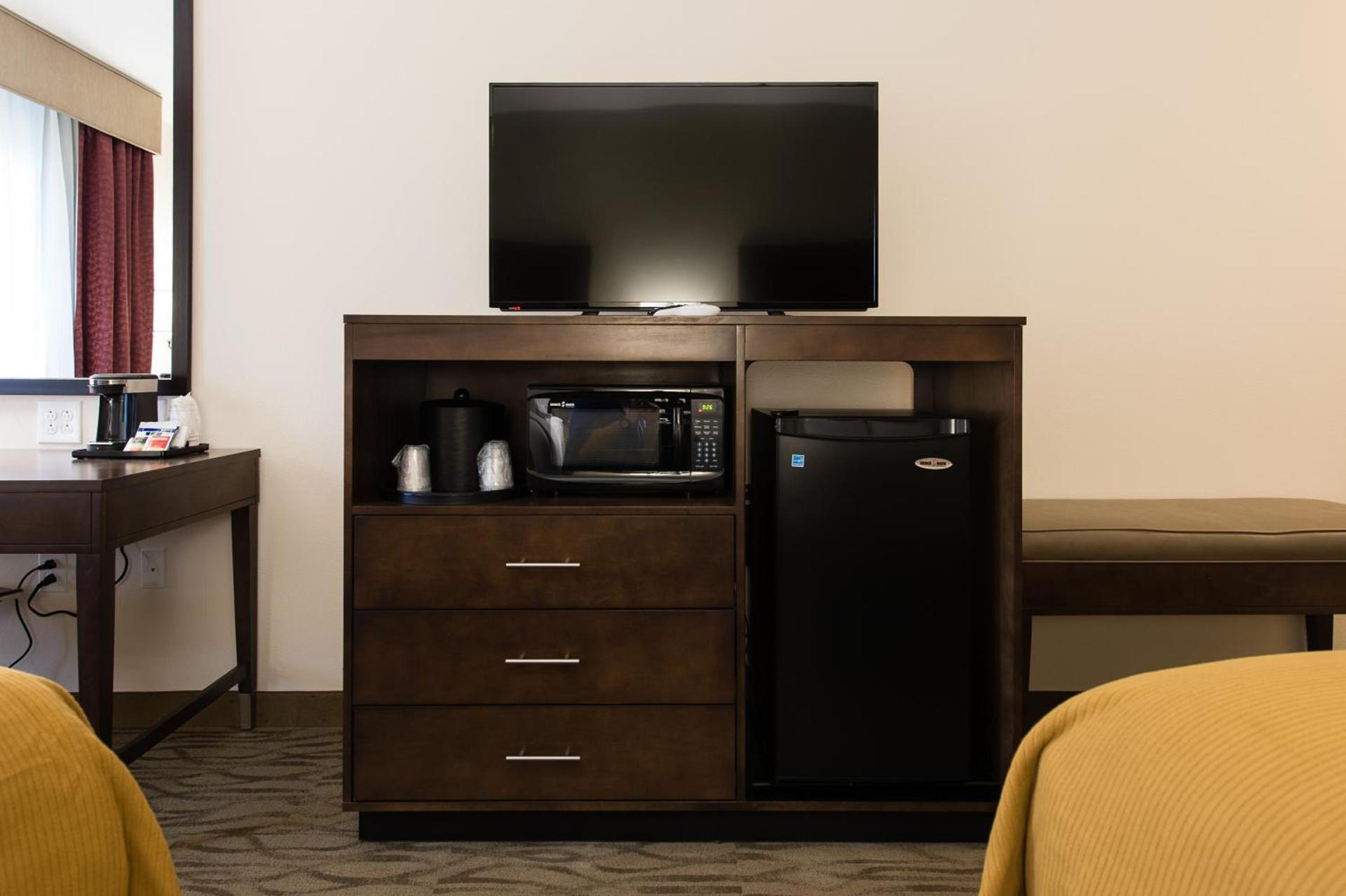 Holiday Inn Express & Suites Aiken by IHG photo 24