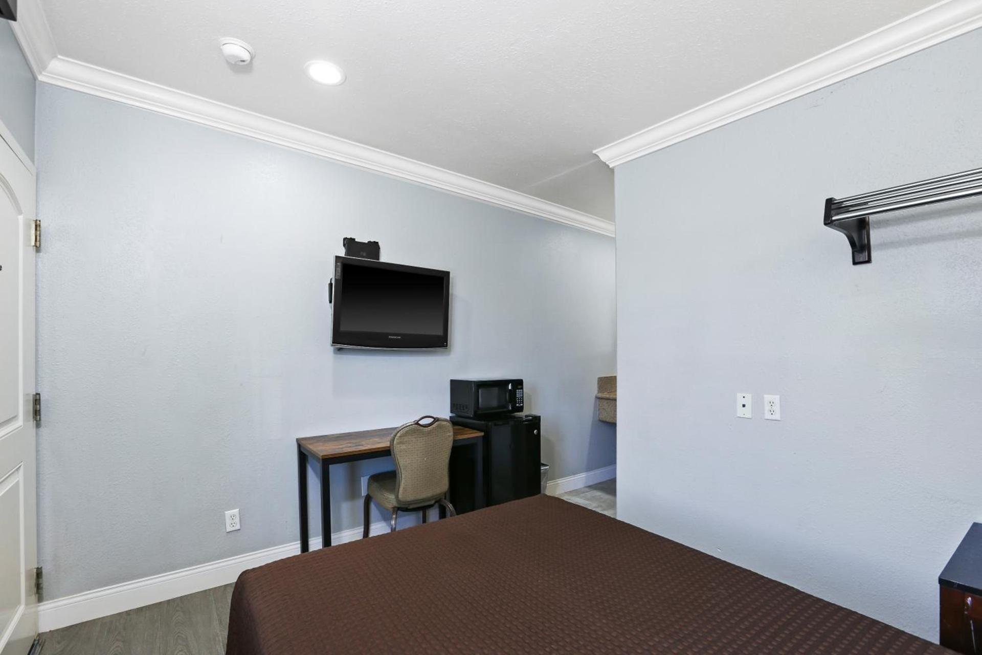 3rd Avenue Inn photo 31