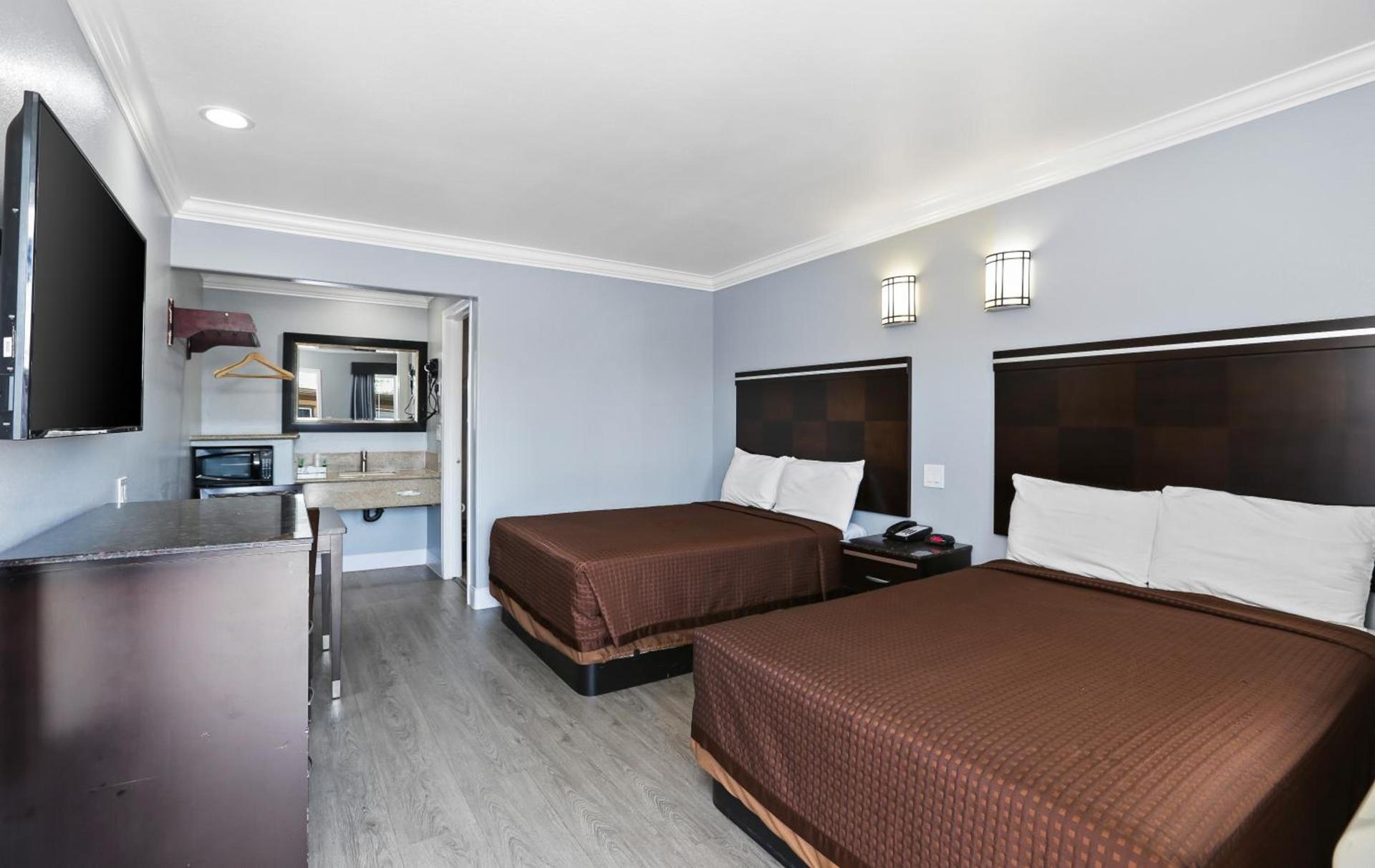 3rd Avenue Inn photo 12