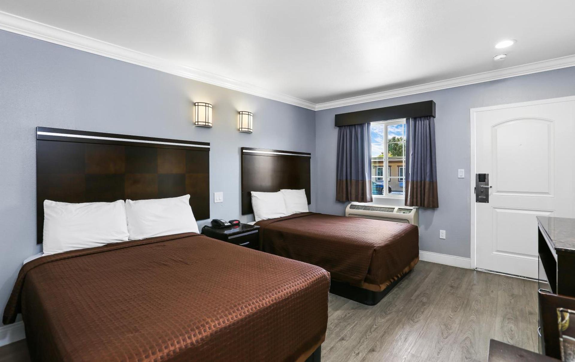 3rd Avenue Inn photo 27