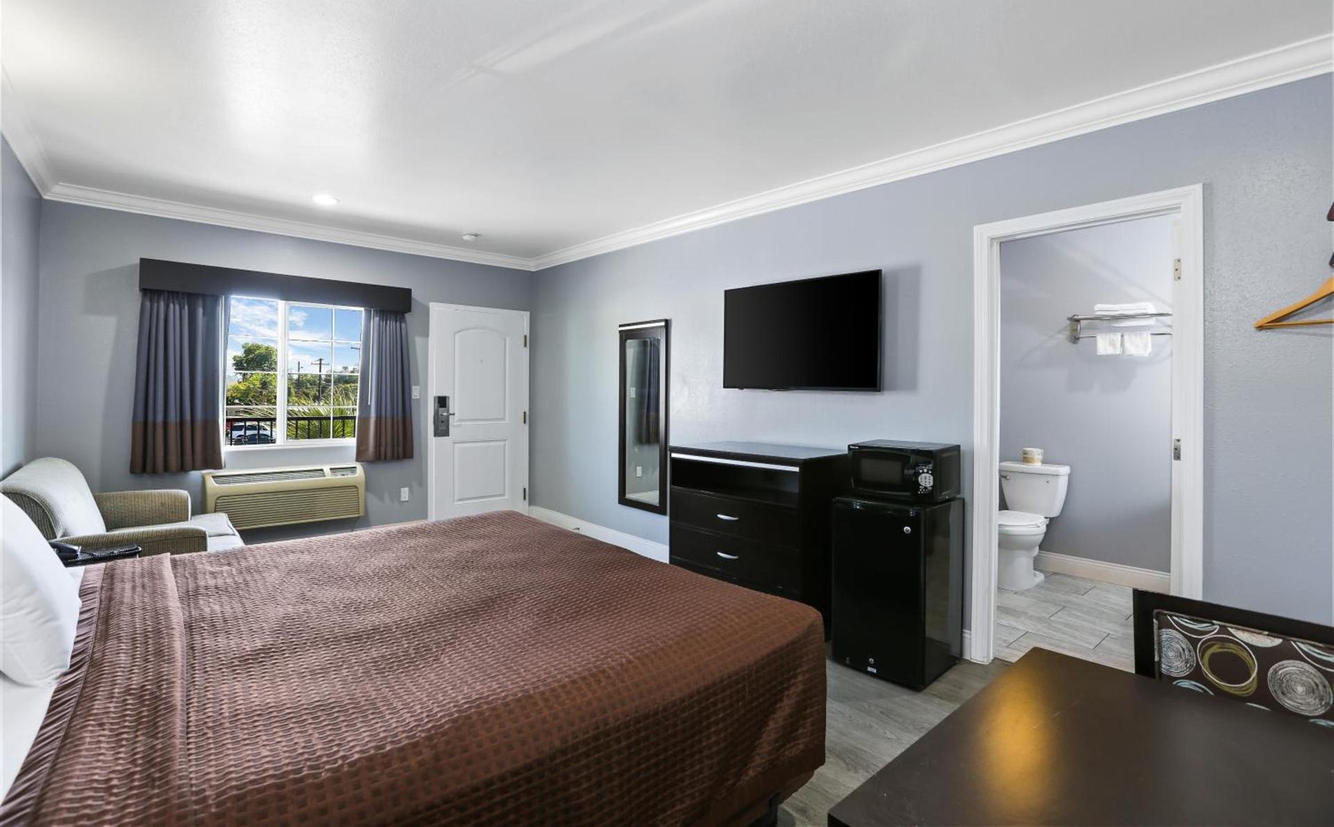 3rd Avenue Inn photo 32