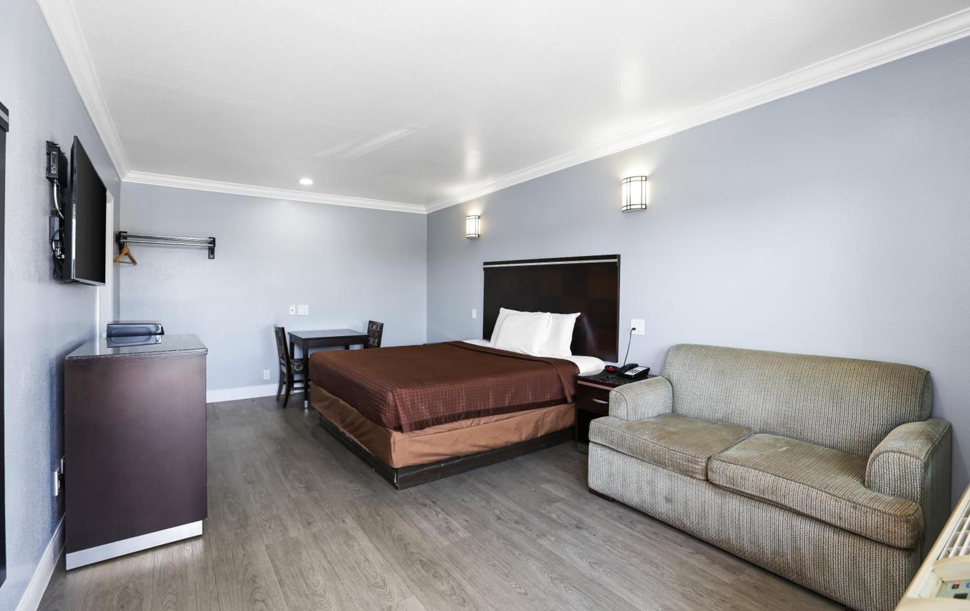 3rd Avenue Inn photo 11