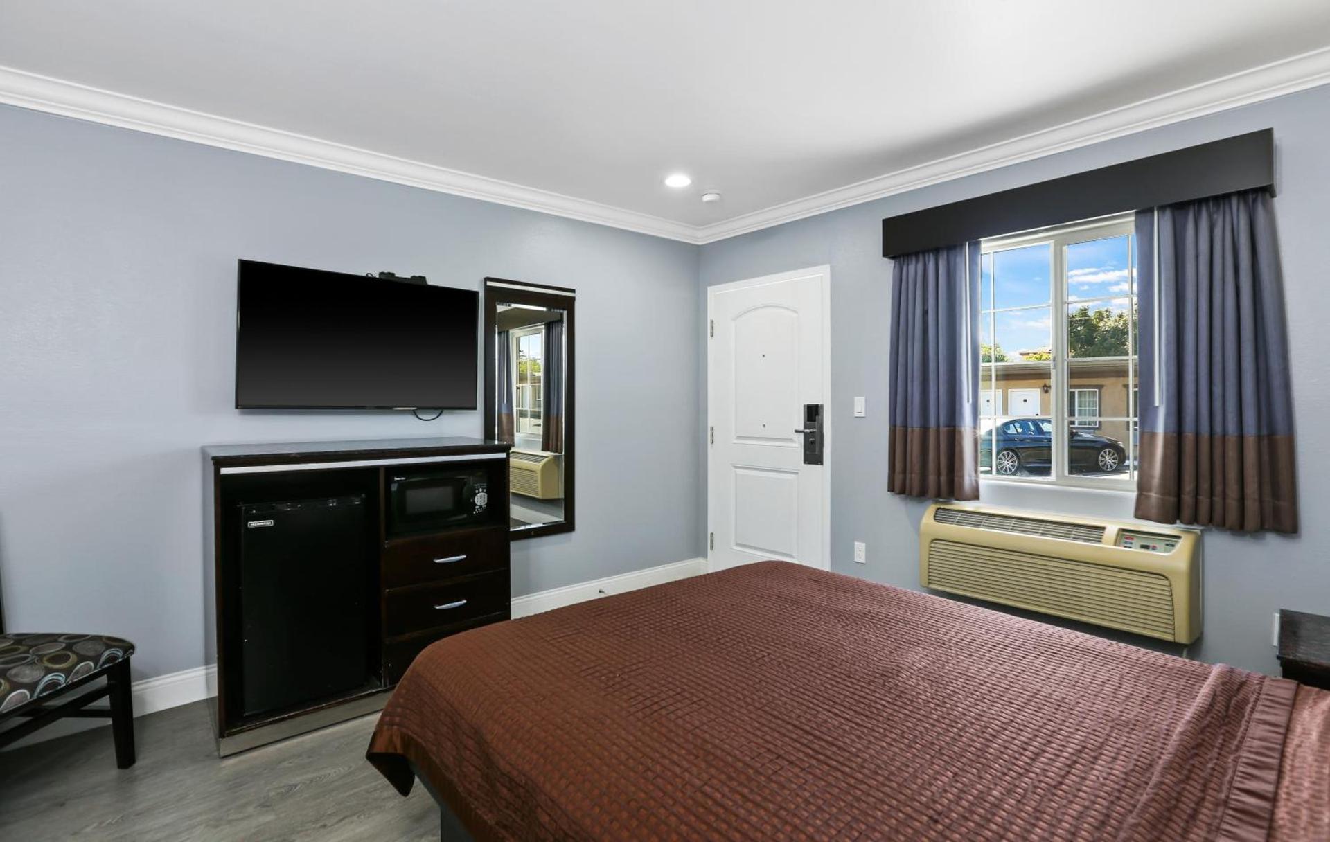 3rd Avenue Inn photo 30