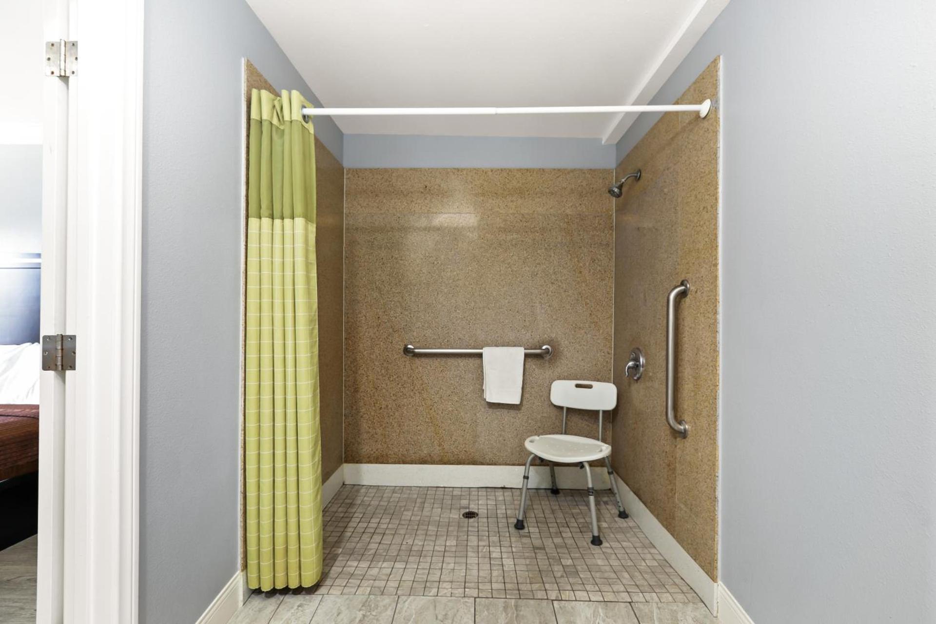 3rd Avenue Inn photo 35