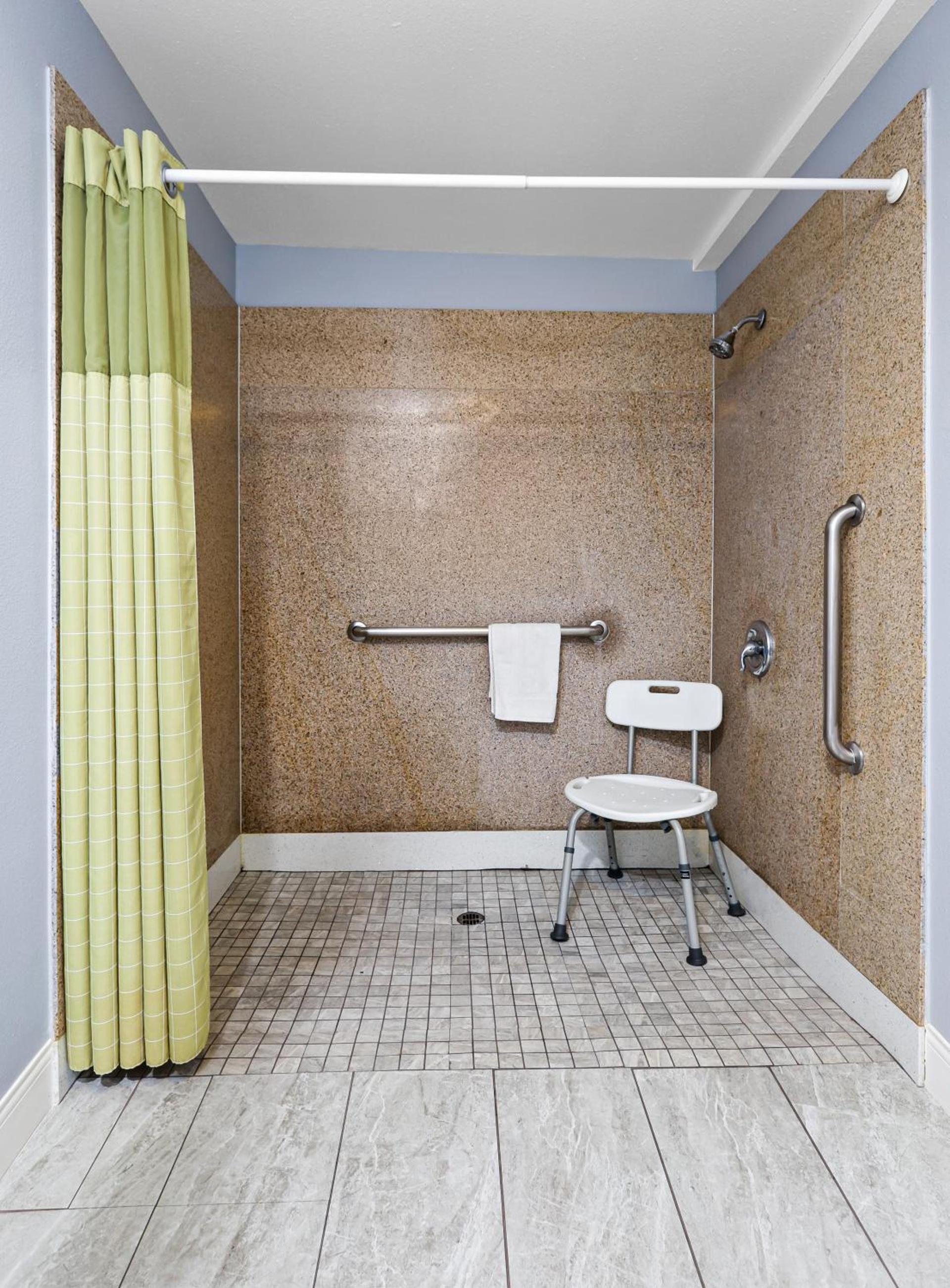 3rd Avenue Inn photo 19